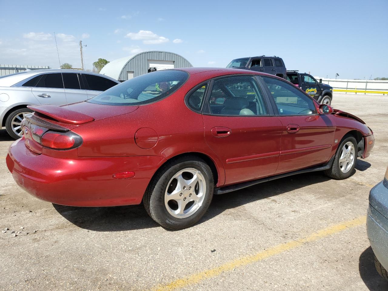 Photo 2 VIN: 1FAFP53S2XG268653 - FORD TAURUS 