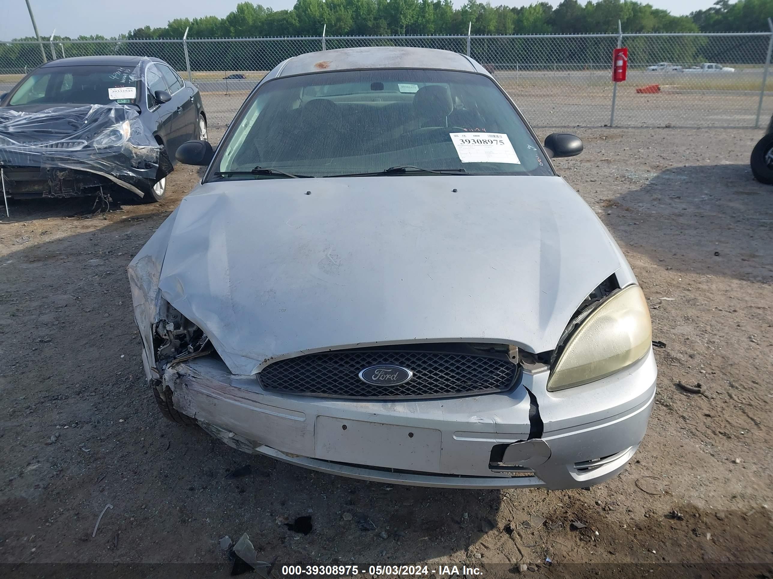 Photo 11 VIN: 1FAFP53U06A148207 - FORD TAURUS 