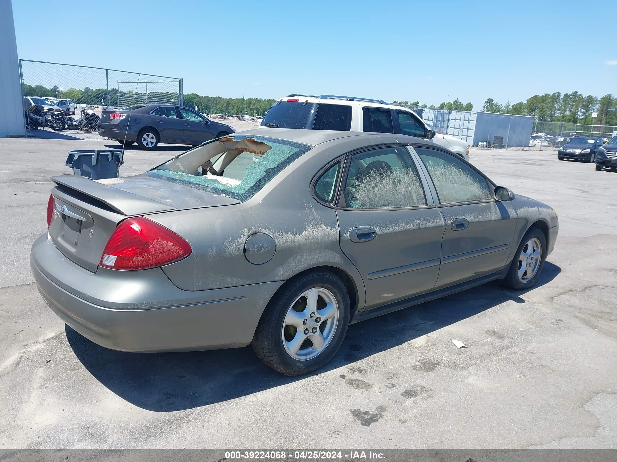 Photo 3 VIN: 1FAFP53U12A199483 - FORD TAURUS 