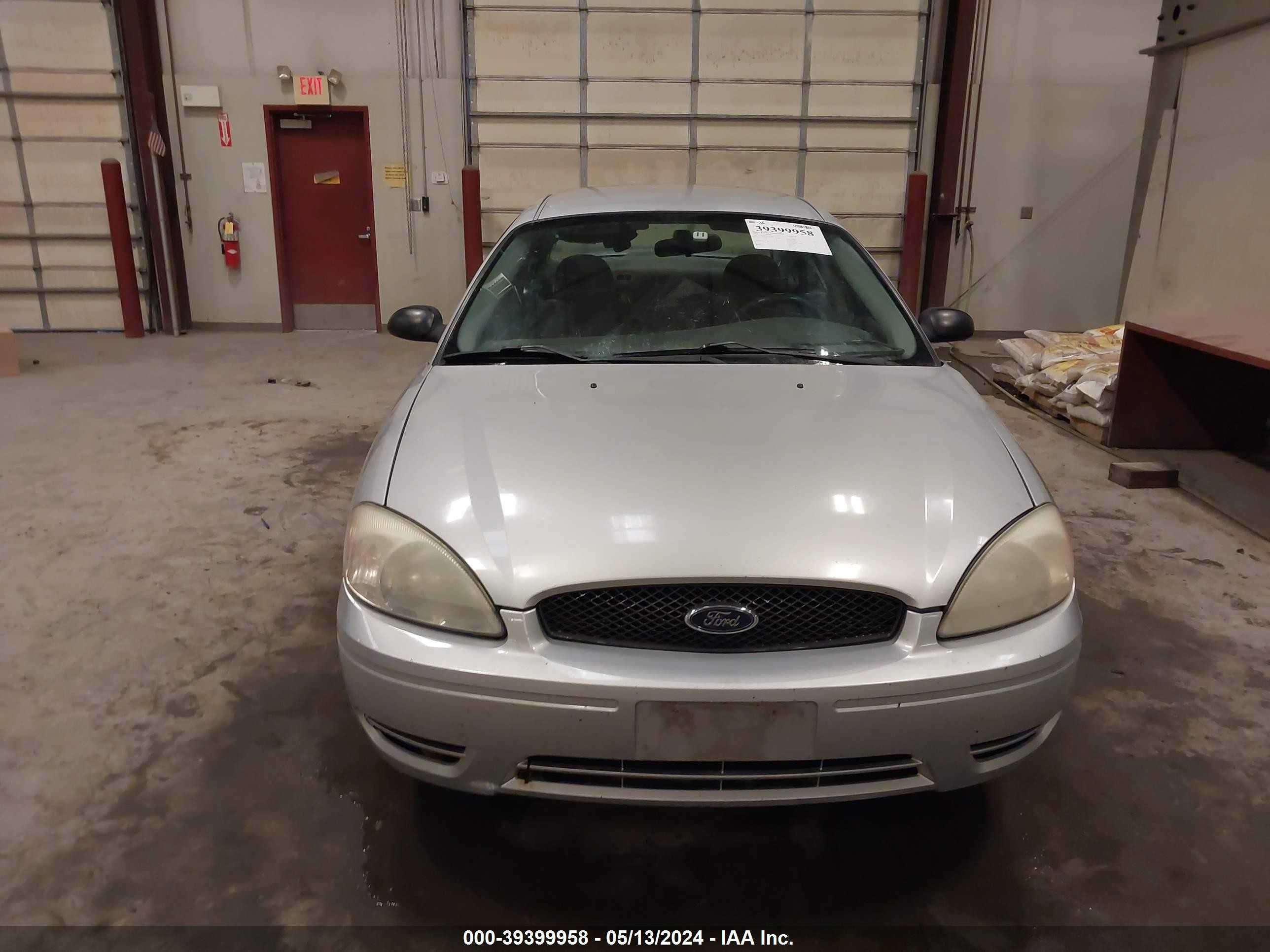 Photo 11 VIN: 1FAFP53U14G192047 - FORD TAURUS 