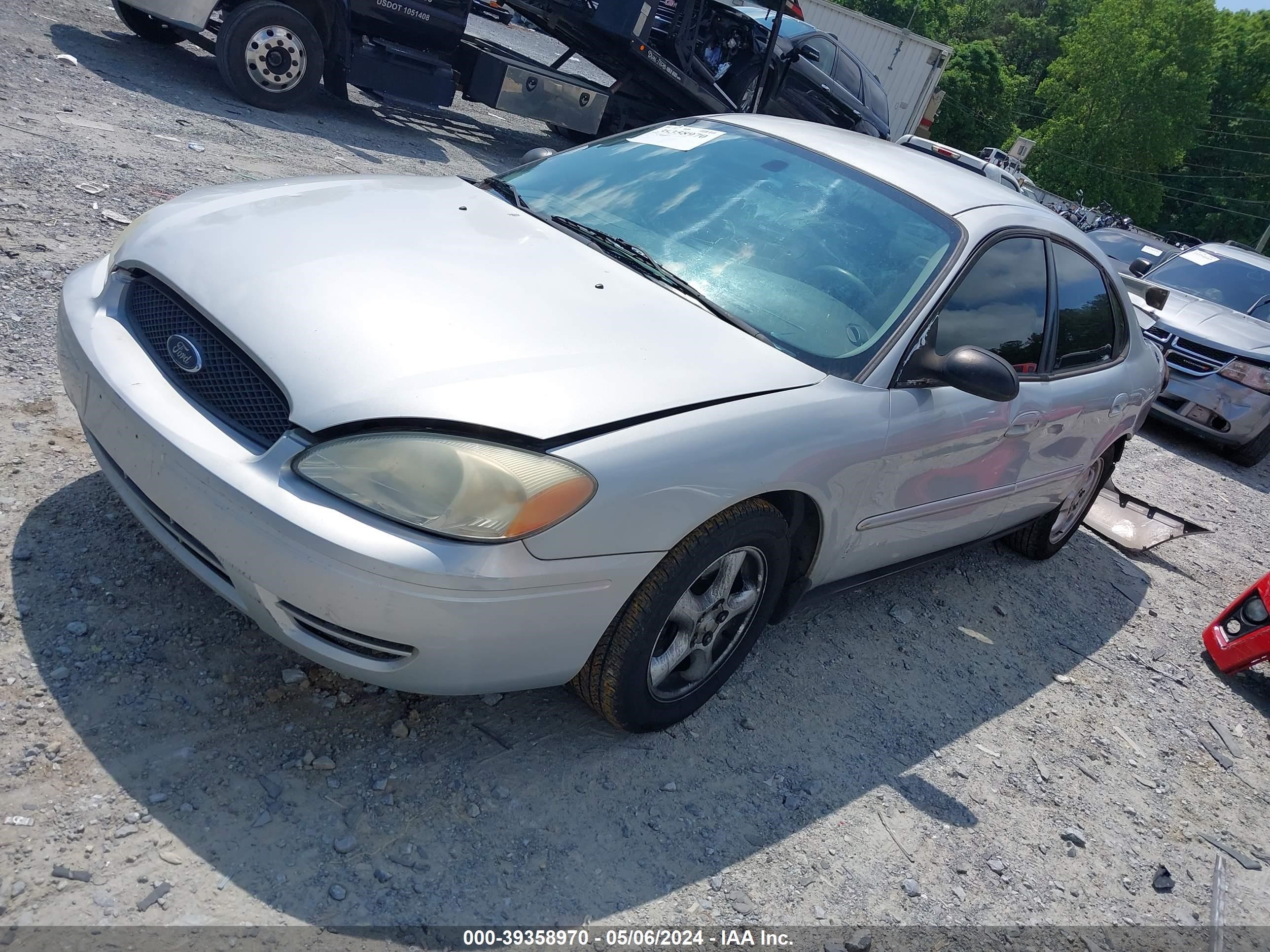 Photo 1 VIN: 1FAFP53U27A154060 - FORD TAURUS 