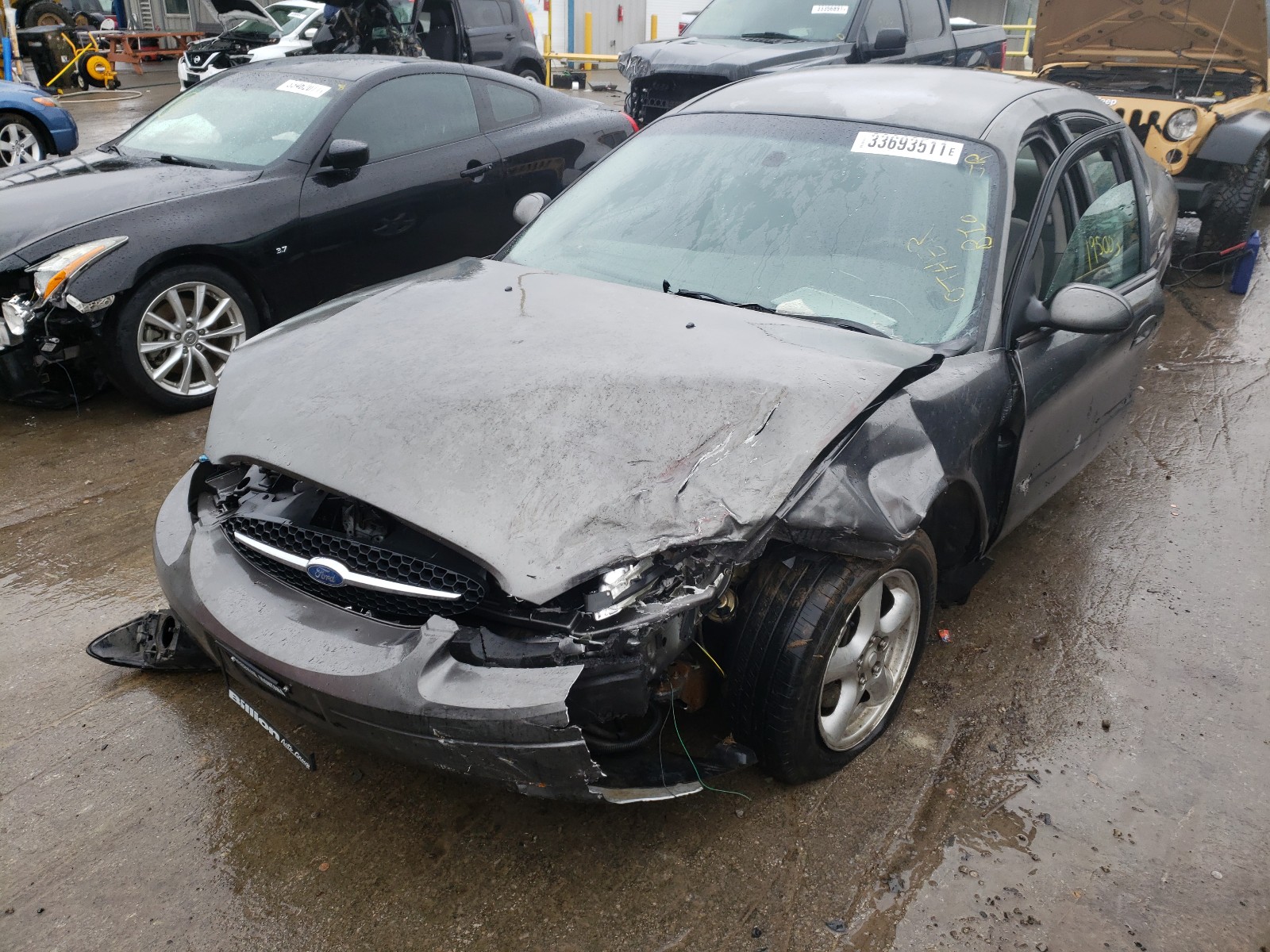 Photo 1 VIN: 1FAFP53U32G101101 - FORD TAURUS SE 