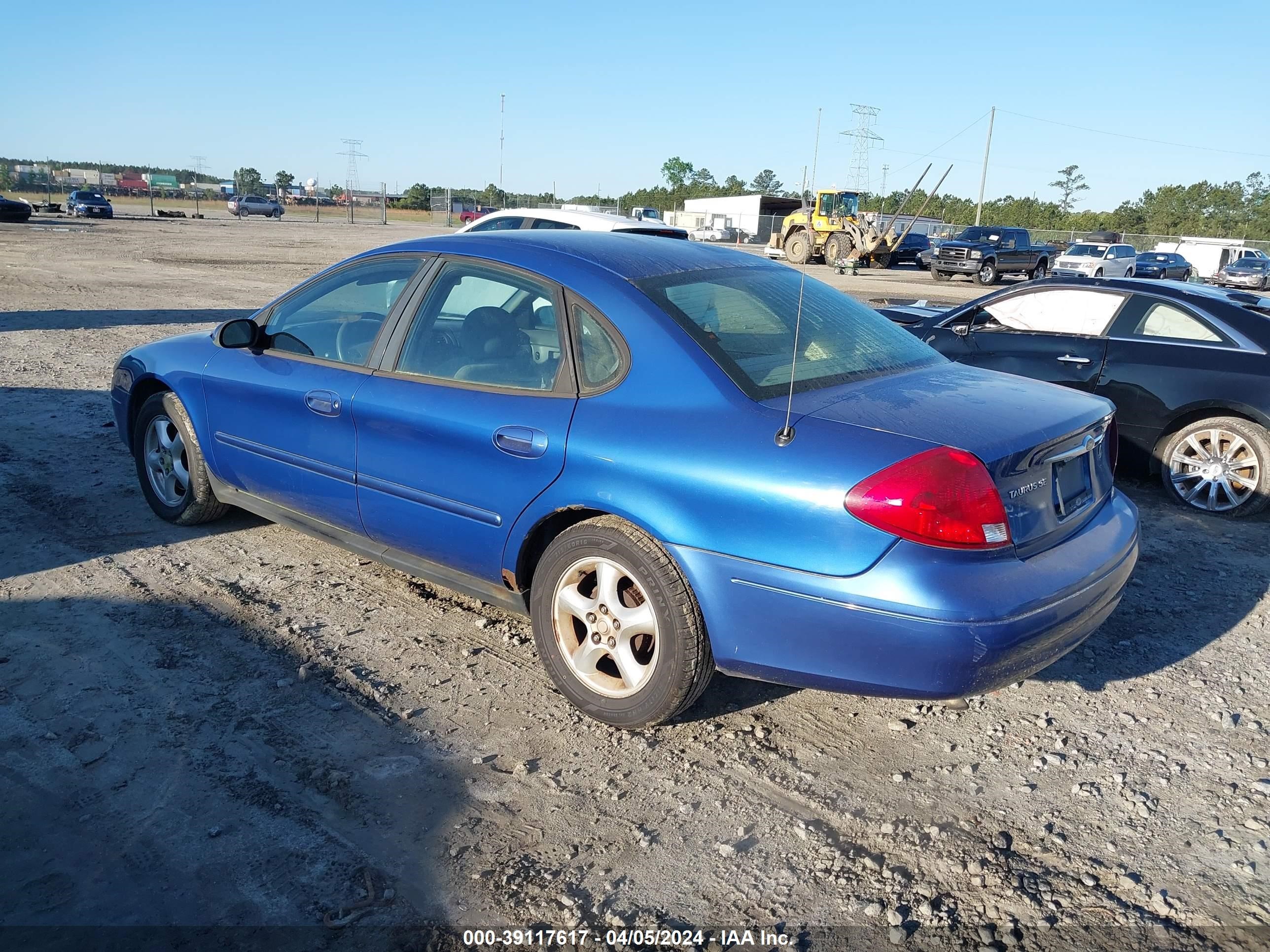 Photo 2 VIN: 1FAFP53U33A274511 - FORD TAURUS 