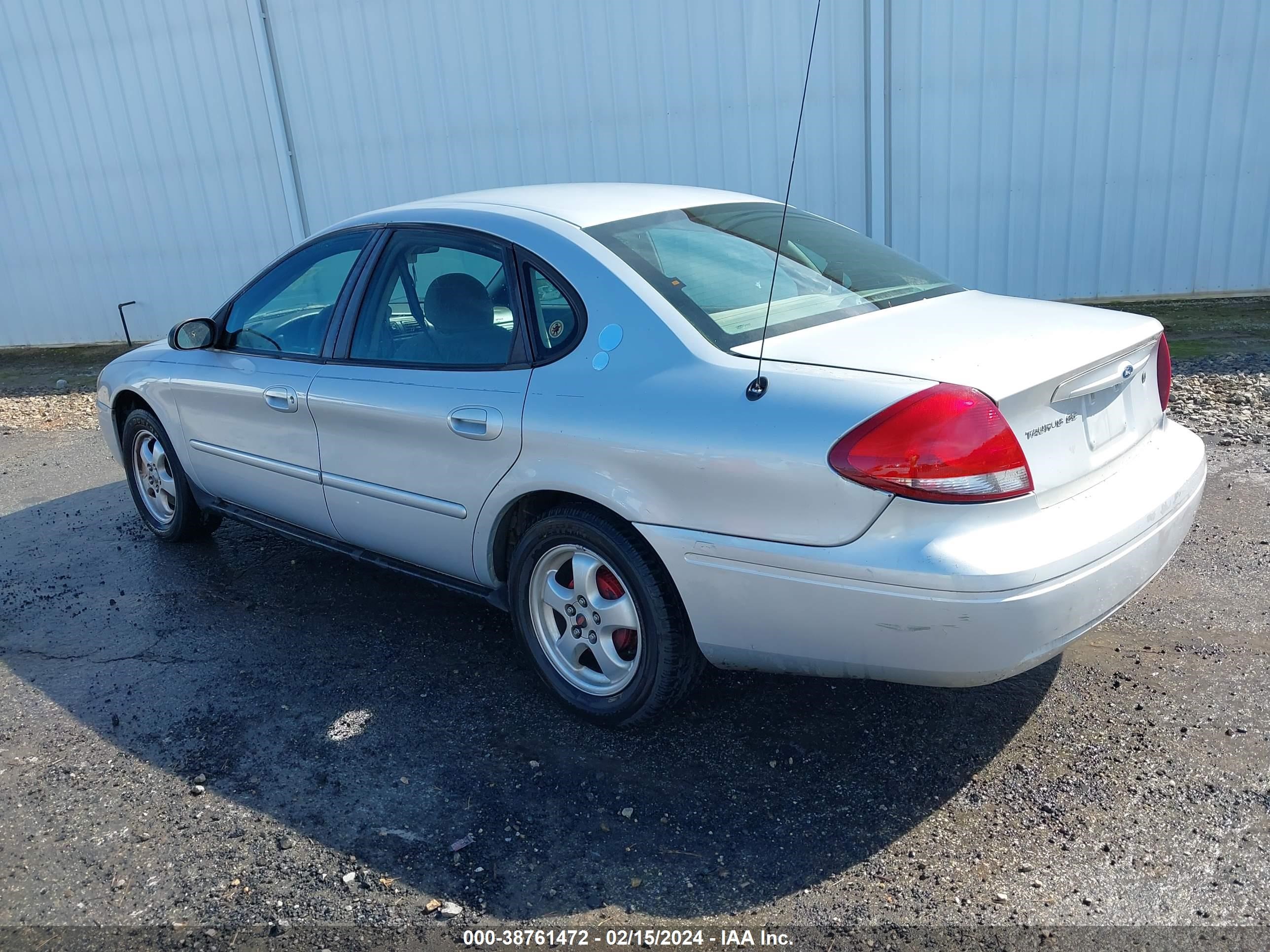 Photo 2 VIN: 1FAFP53U36A122975 - FORD TAURUS 