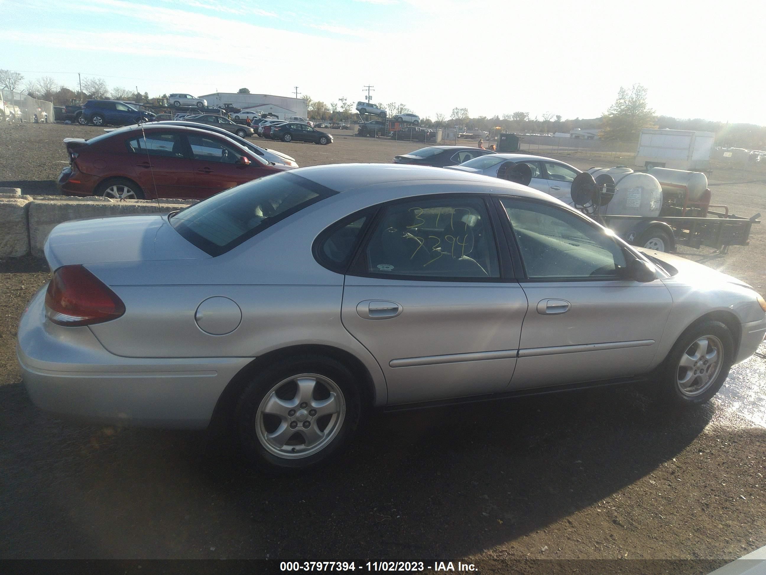 Photo 12 VIN: 1FAFP53U36A261942 - FORD TAURUS 