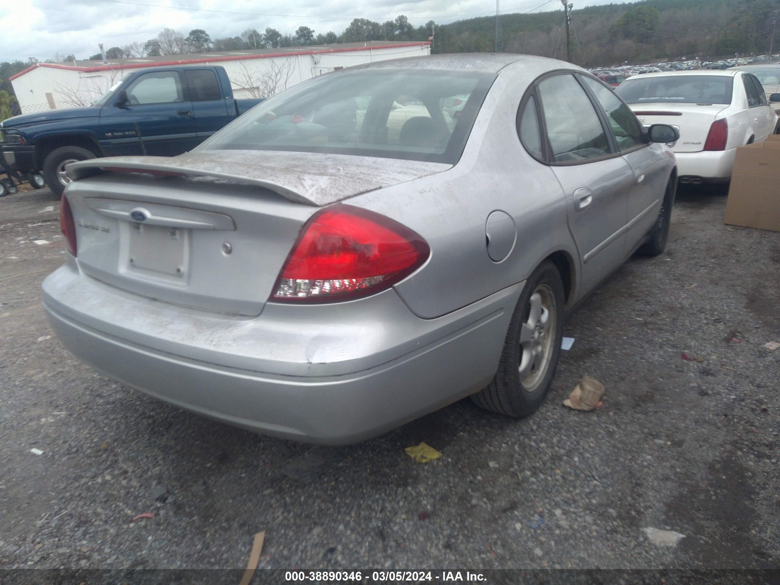 Photo 3 VIN: 1FAFP53U37A110729 - FORD TAURUS 