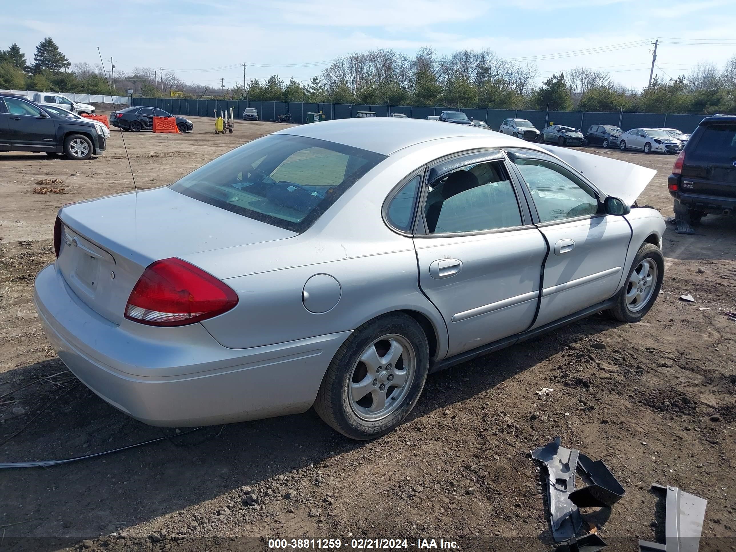 Photo 3 VIN: 1FAFP53U37A143407 - FORD TAURUS 