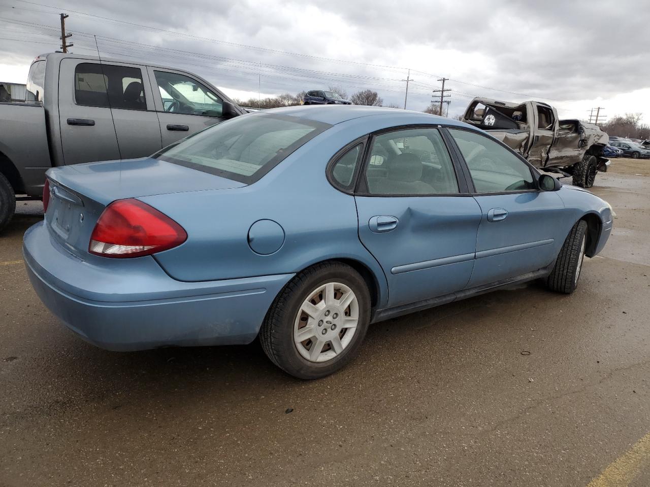 Photo 2 VIN: 1FAFP53U37A209910 - FORD TAURUS 