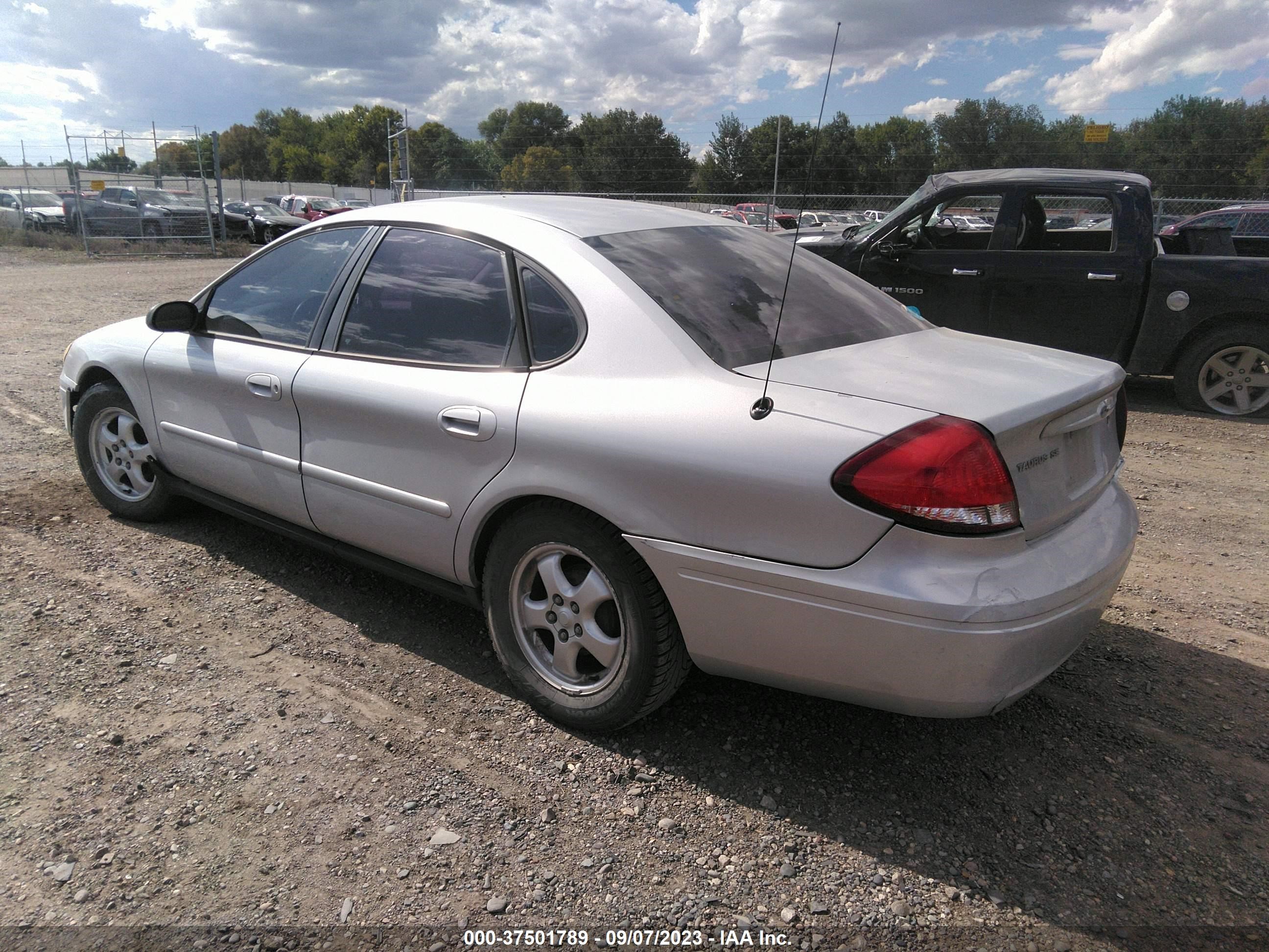 Photo 2 VIN: 1FAFP53U46A166807 - FORD TAURUS 