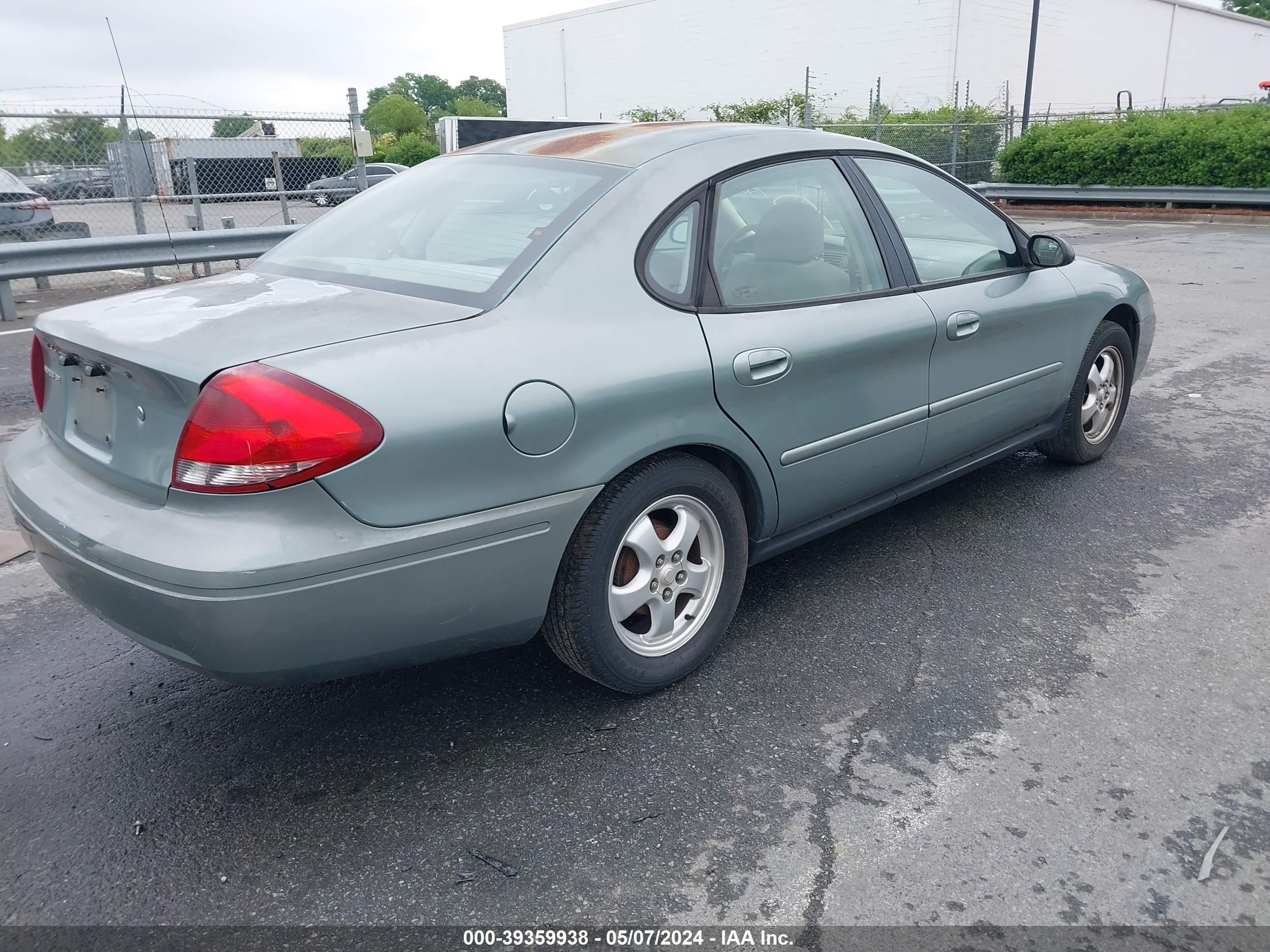 Photo 3 VIN: 1FAFP53U47A131024 - FORD TAURUS 