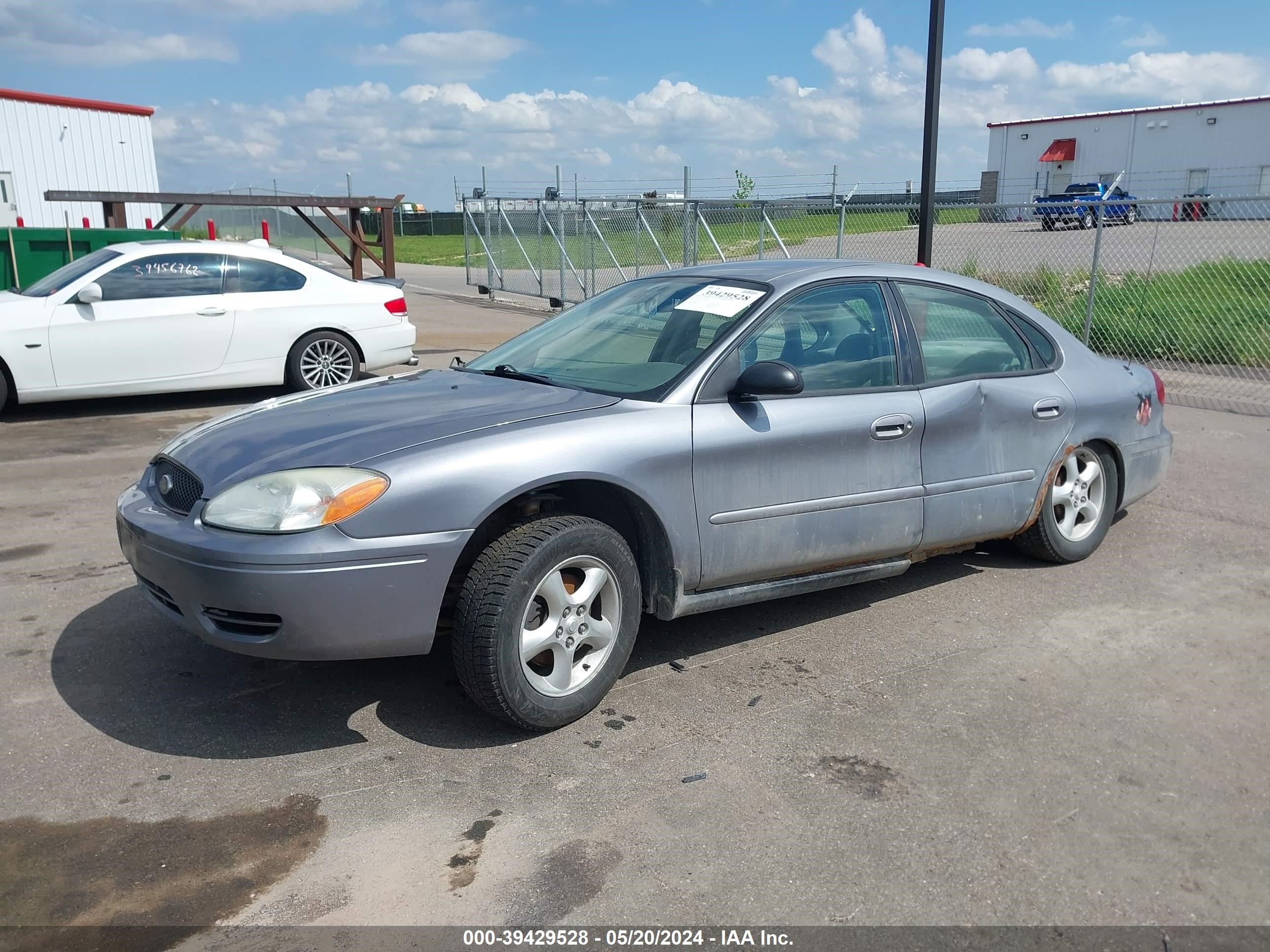 Photo 1 VIN: 1FAFP53U47A206742 - FORD TAURUS 