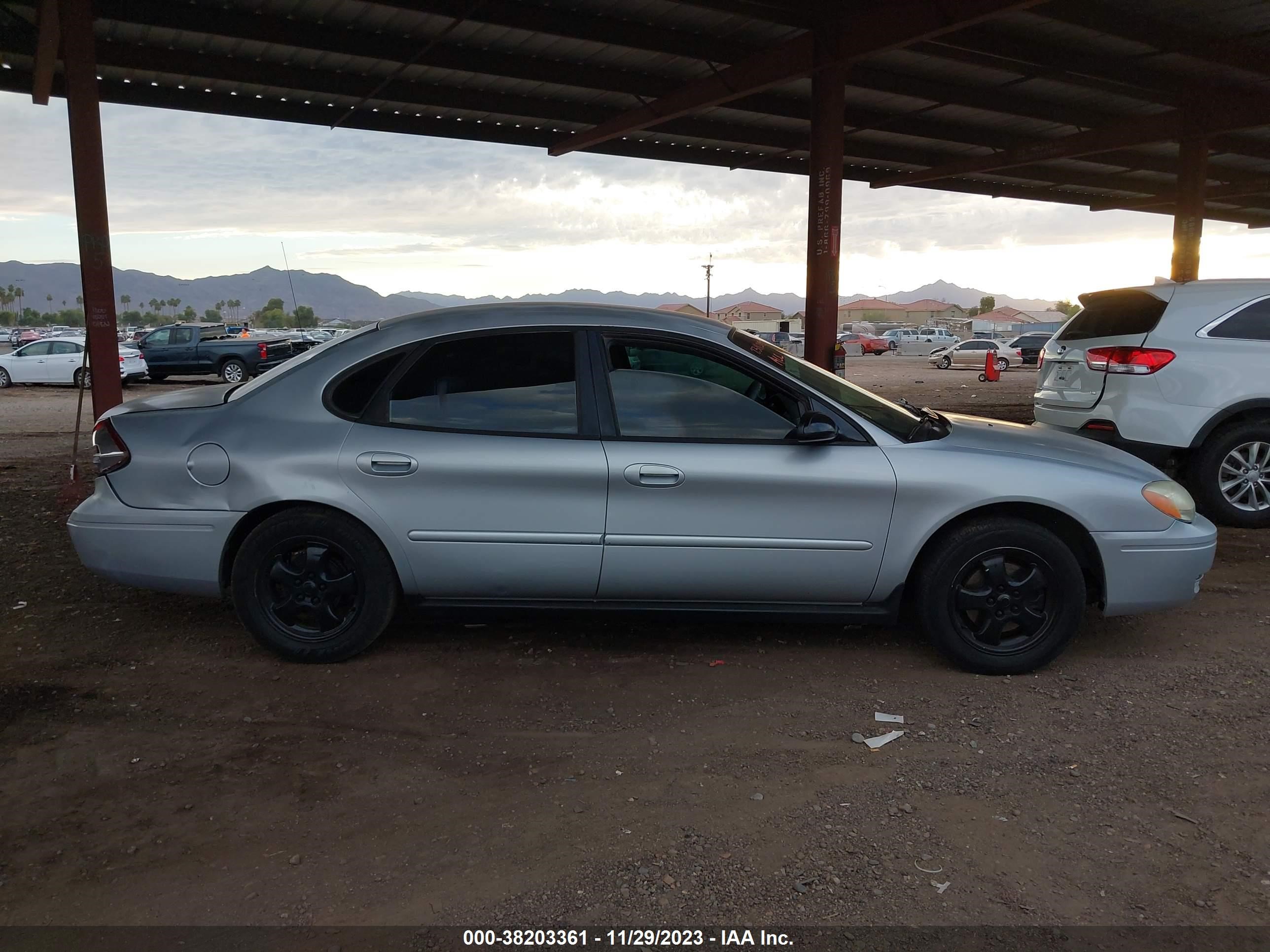 Photo 12 VIN: 1FAFP53U56A153032 - FORD TAURUS 