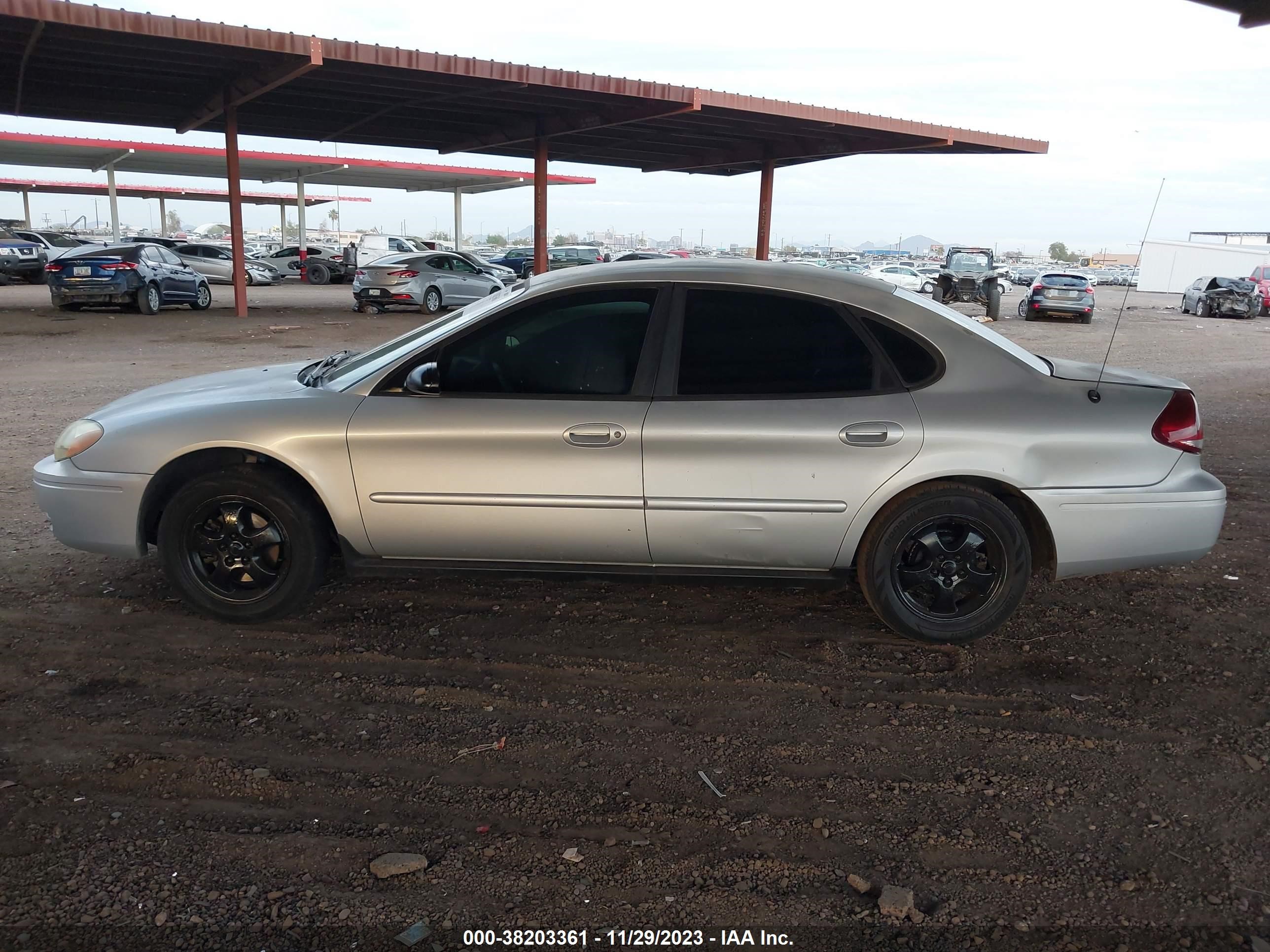 Photo 13 VIN: 1FAFP53U56A153032 - FORD TAURUS 