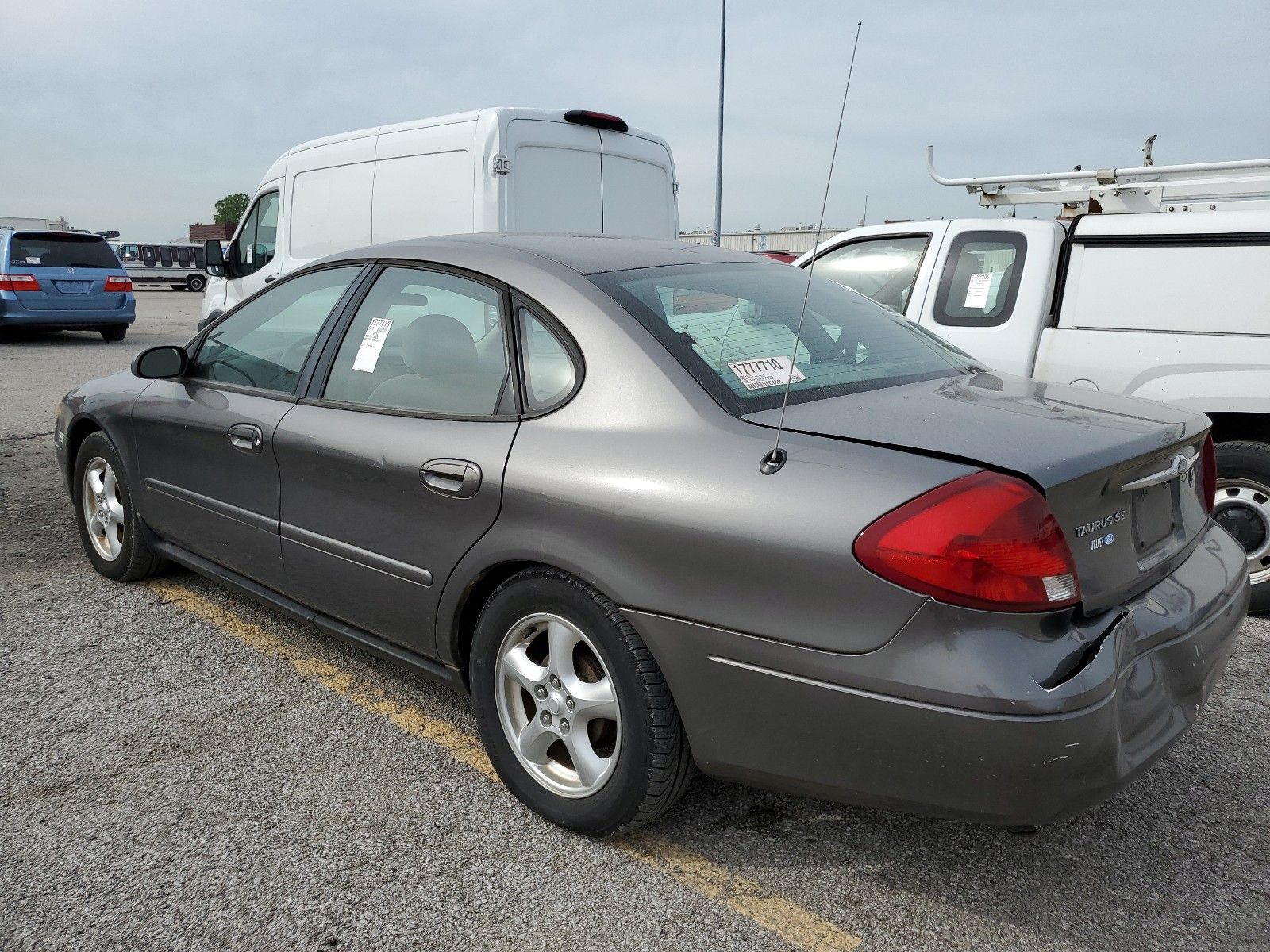 Photo 1 VIN: 1FAFP53U62A126030 - FORD TAURUS 