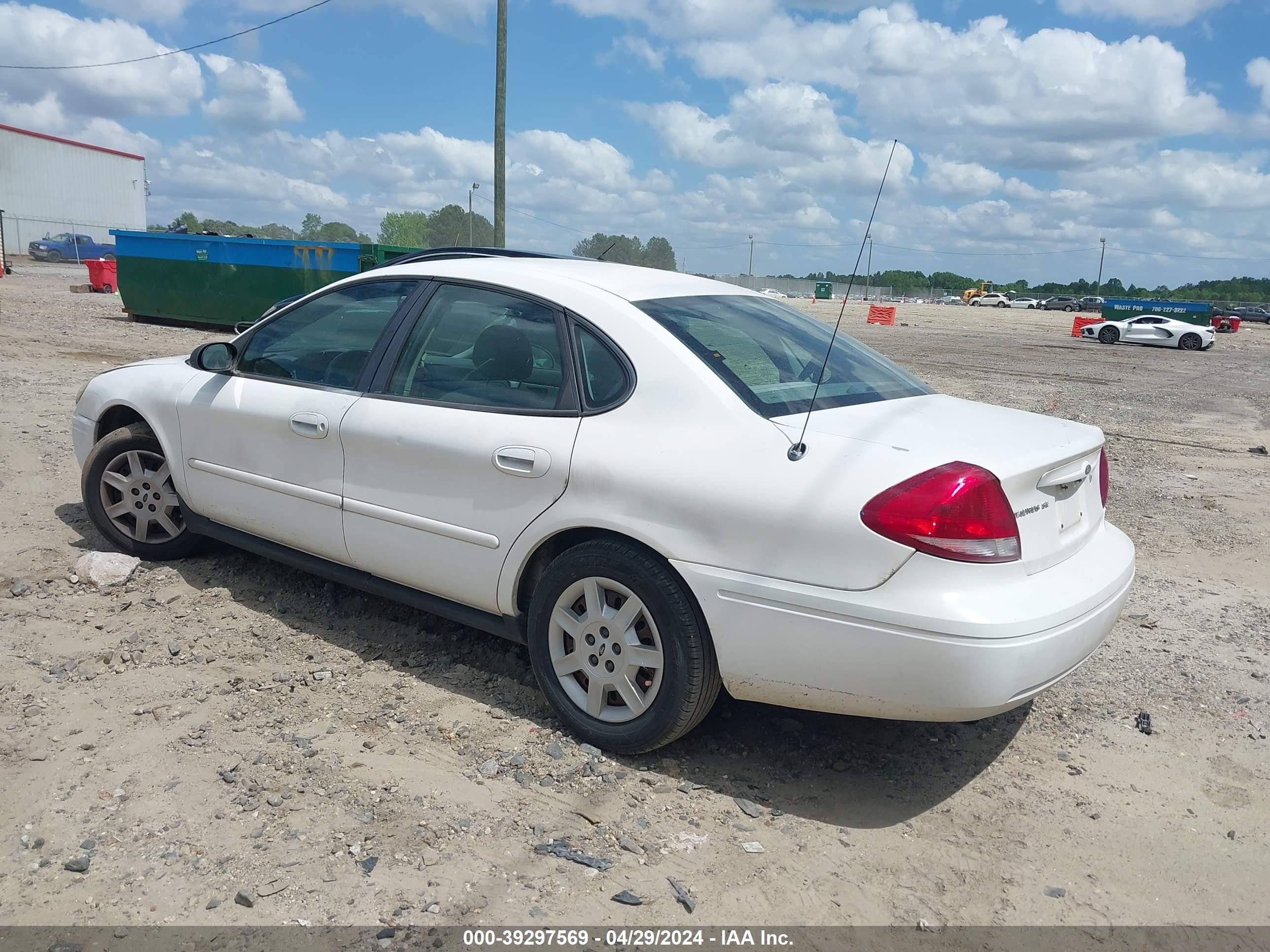 Photo 2 VIN: 1FAFP53U66A217207 - FORD TAURUS 