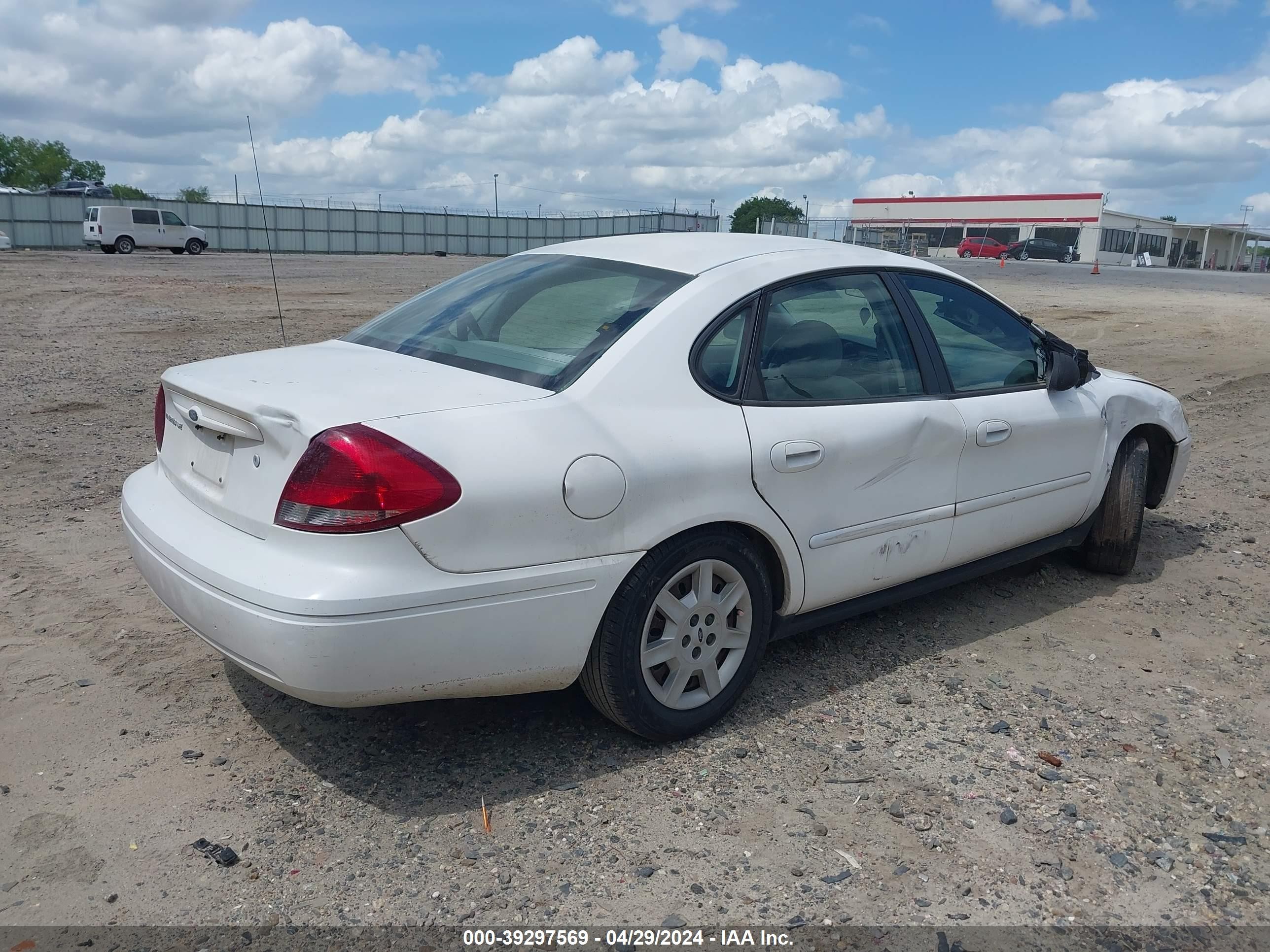 Photo 3 VIN: 1FAFP53U66A217207 - FORD TAURUS 