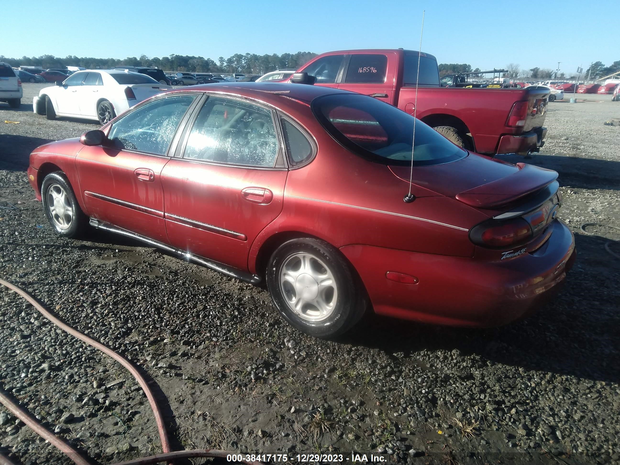 Photo 2 VIN: 1FAFP53U6XA136855 - FORD TAURUS 