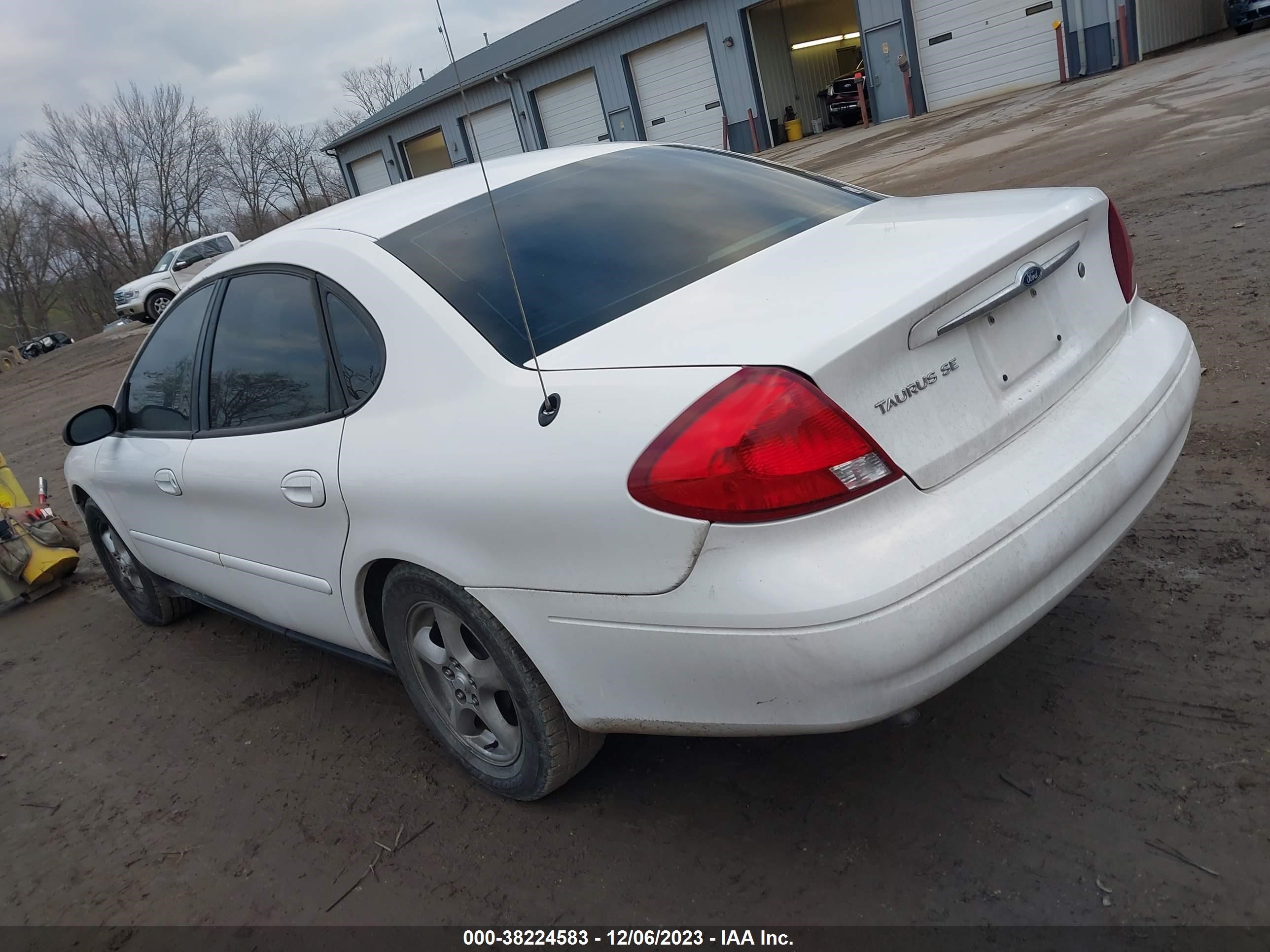 Photo 2 VIN: 1FAFP53U72A113609 - FORD TAURUS 