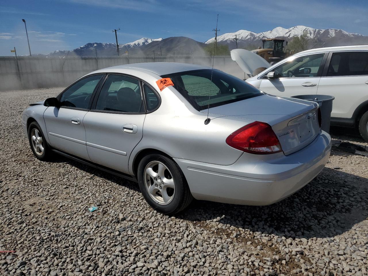 Photo 1 VIN: 1FAFP53U74A136813 - FORD TAURUS 