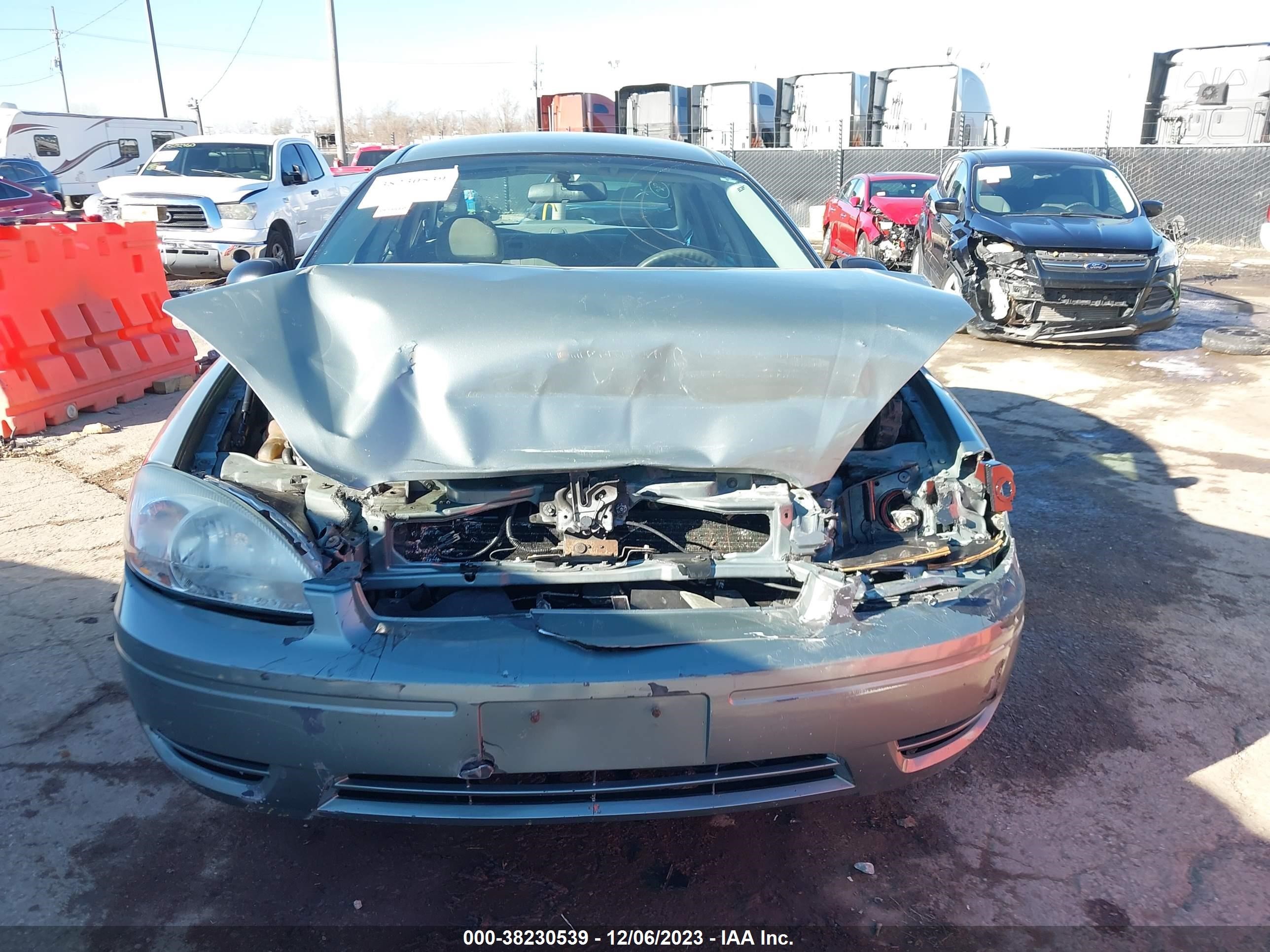 Photo 12 VIN: 1FAFP53U75A270500 - FORD TAURUS 