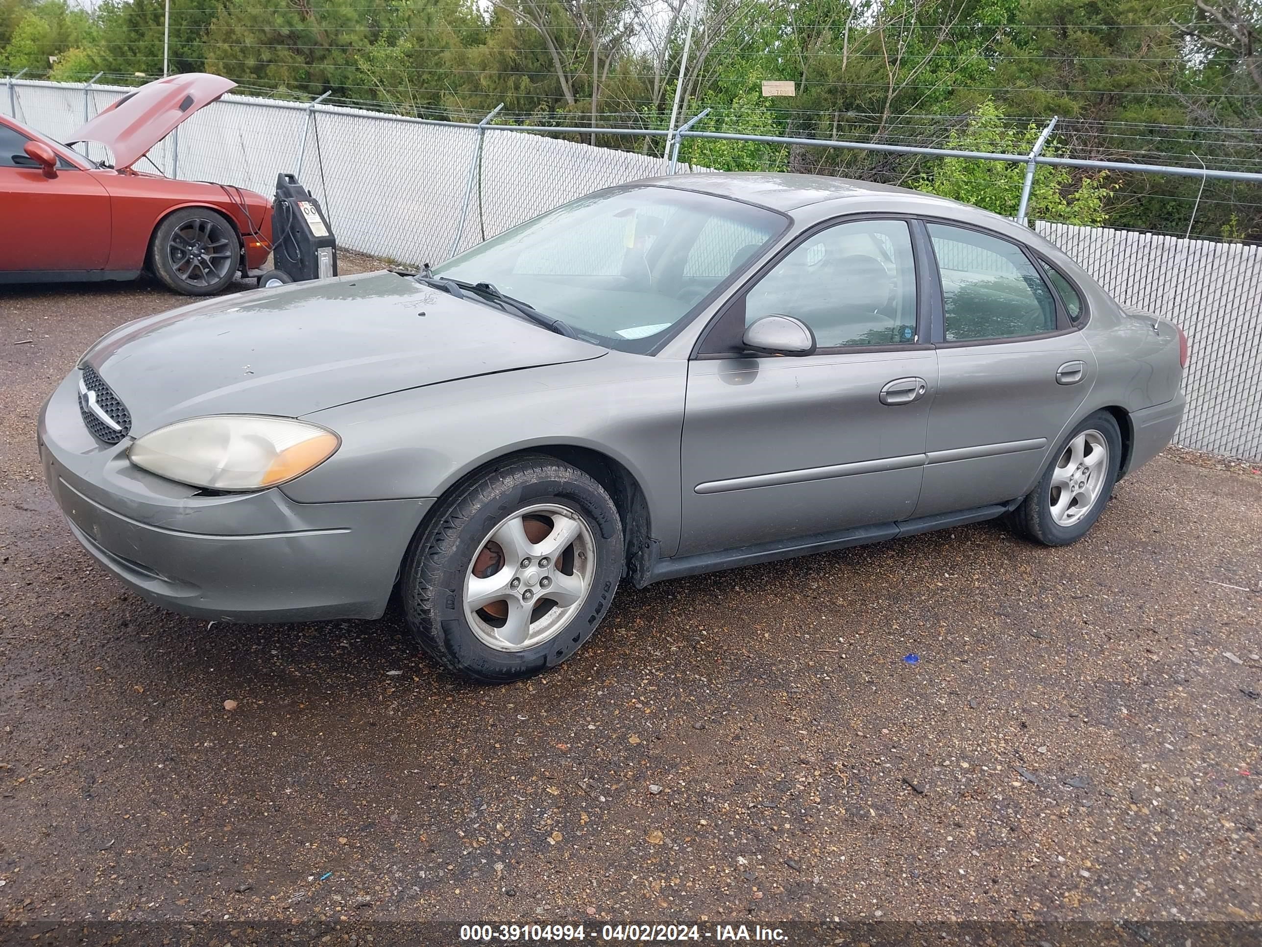 Photo 1 VIN: 1FAFP53U82A195432 - FORD TAURUS 