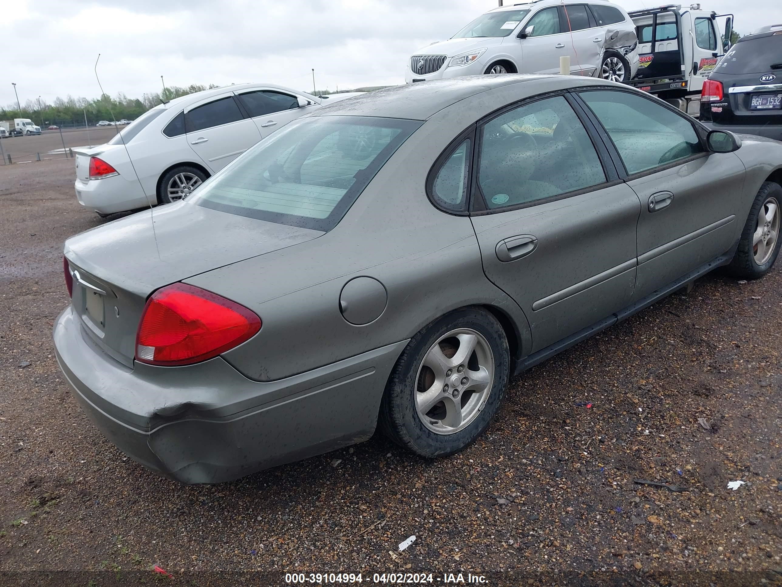 Photo 3 VIN: 1FAFP53U82A195432 - FORD TAURUS 