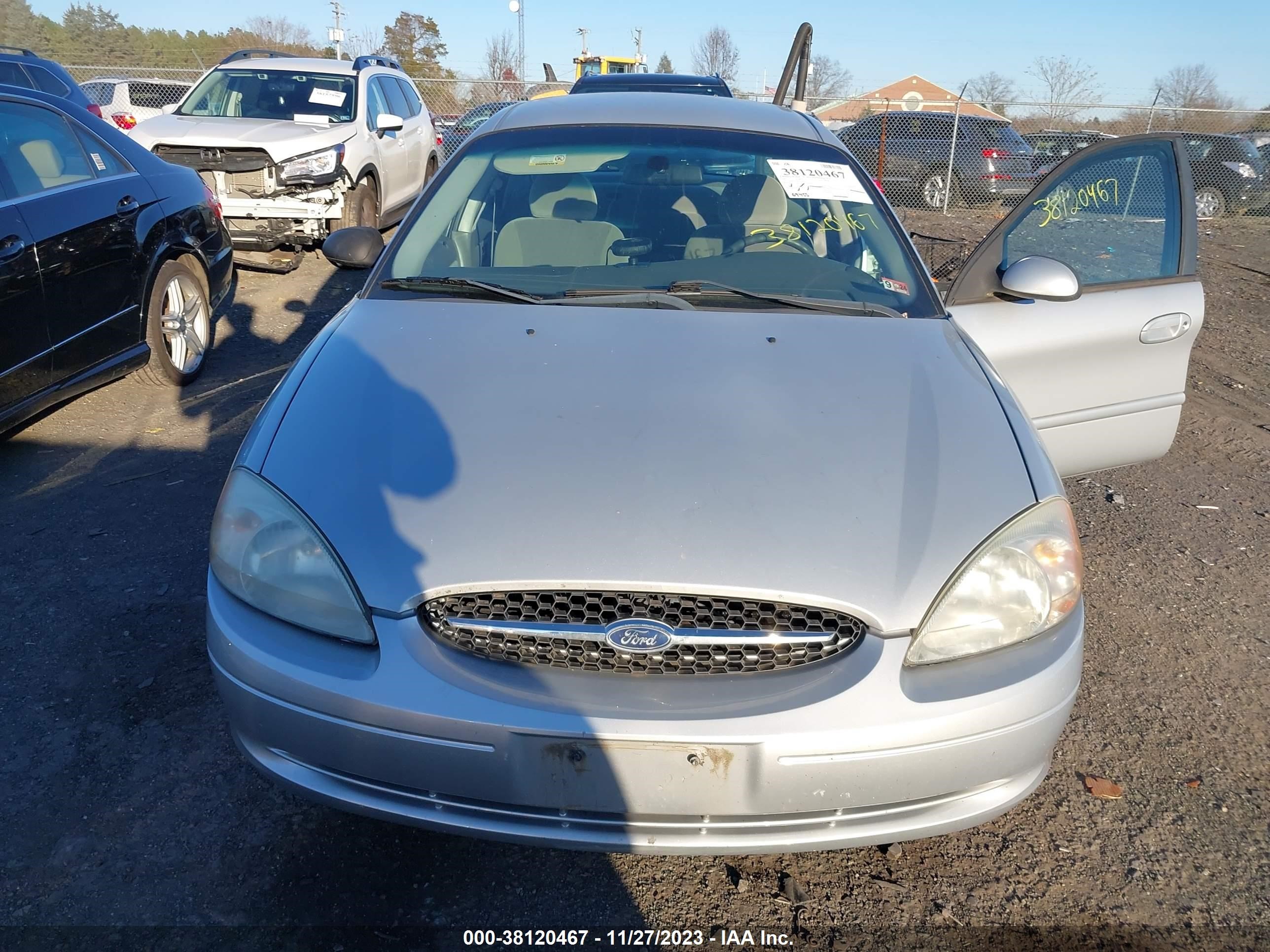 Photo 5 VIN: 1FAFP53U82A234729 - FORD TAURUS 