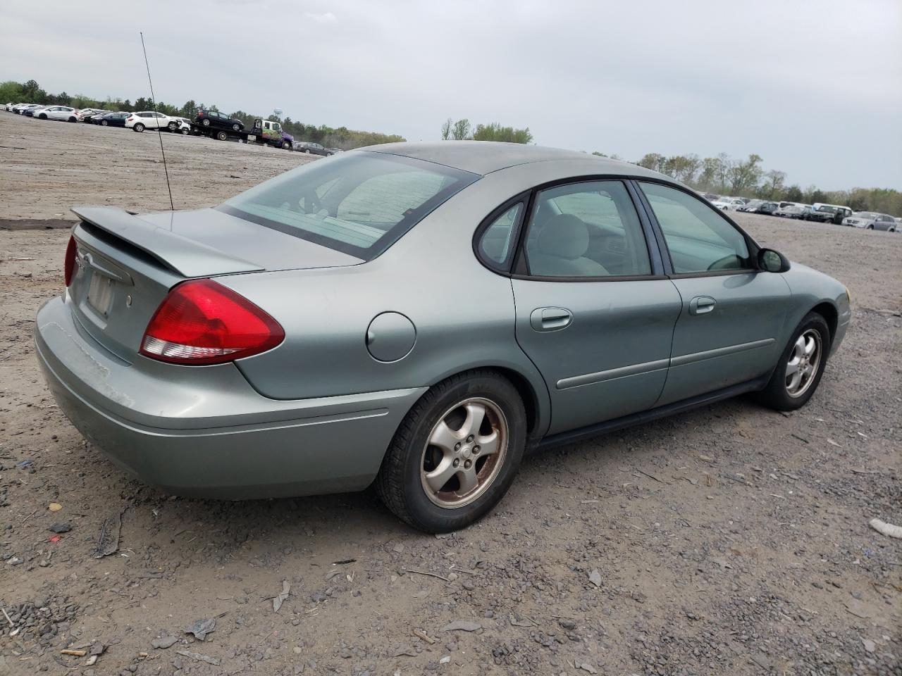 Photo 2 VIN: 1FAFP53U85A308820 - FORD TAURUS 