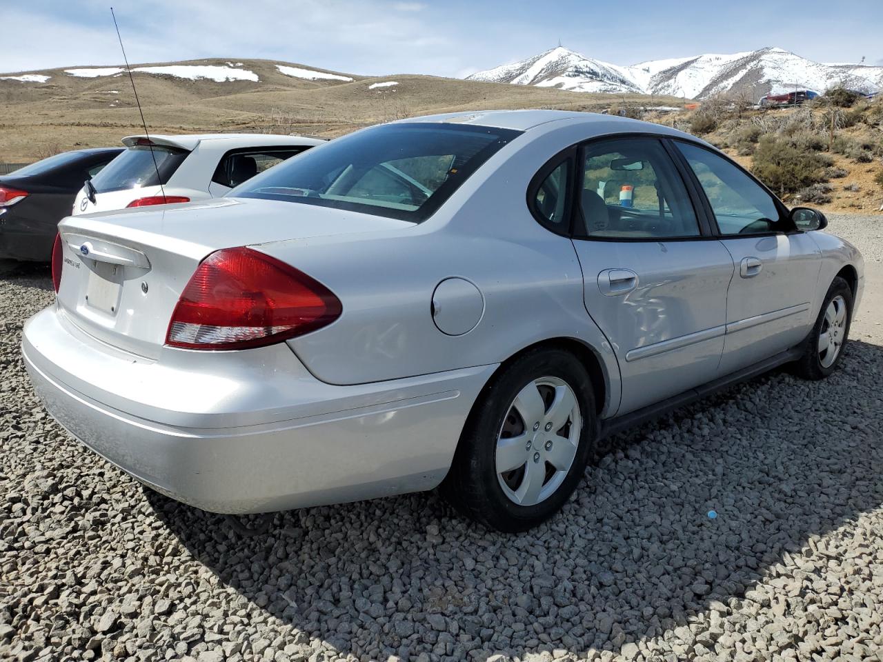 Photo 2 VIN: 1FAFP53U87A130443 - FORD TAURUS 