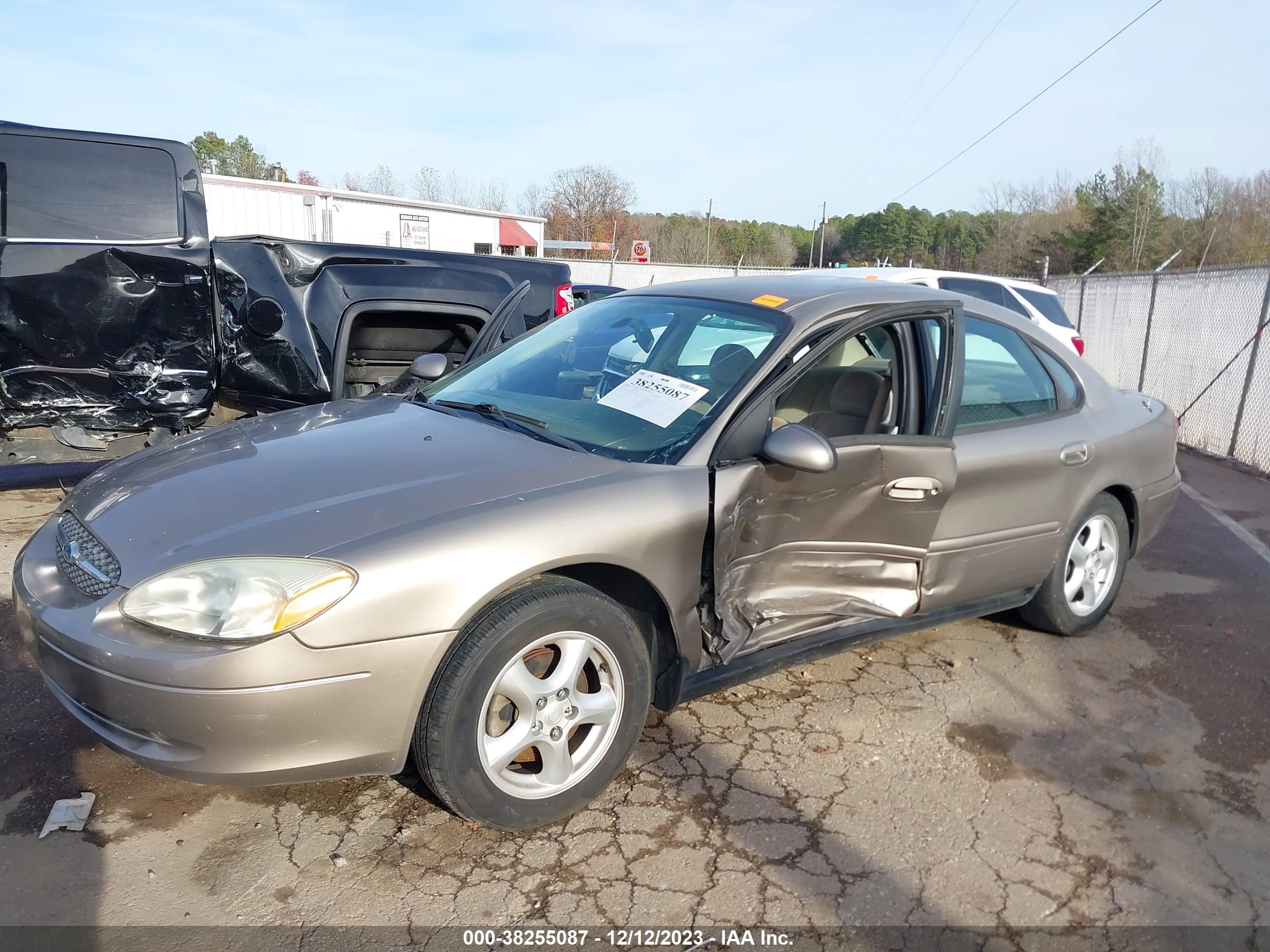 Photo 5 VIN: 1FAFP53U93A252528 - FORD TAURUS 