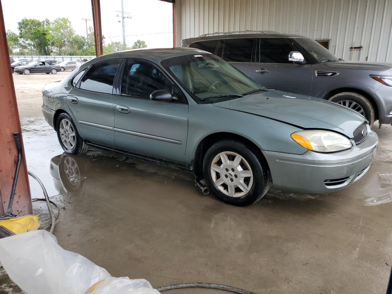 Photo 3 VIN: 1FAFP53U96A186907 - FORD TAURUS 