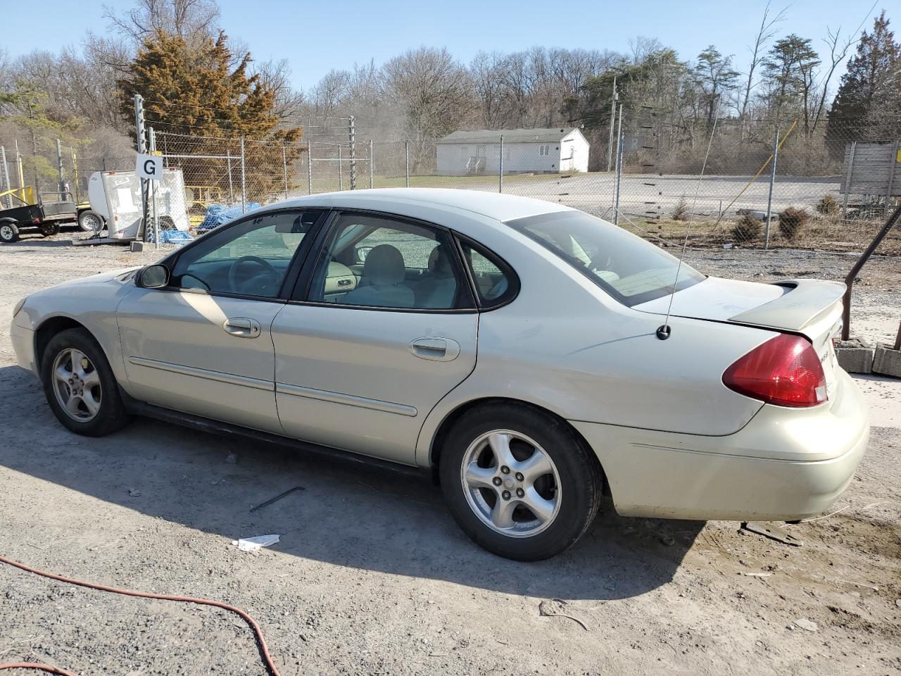 Photo 1 VIN: 1FAFP53UX3G223021 - FORD TAURUS 