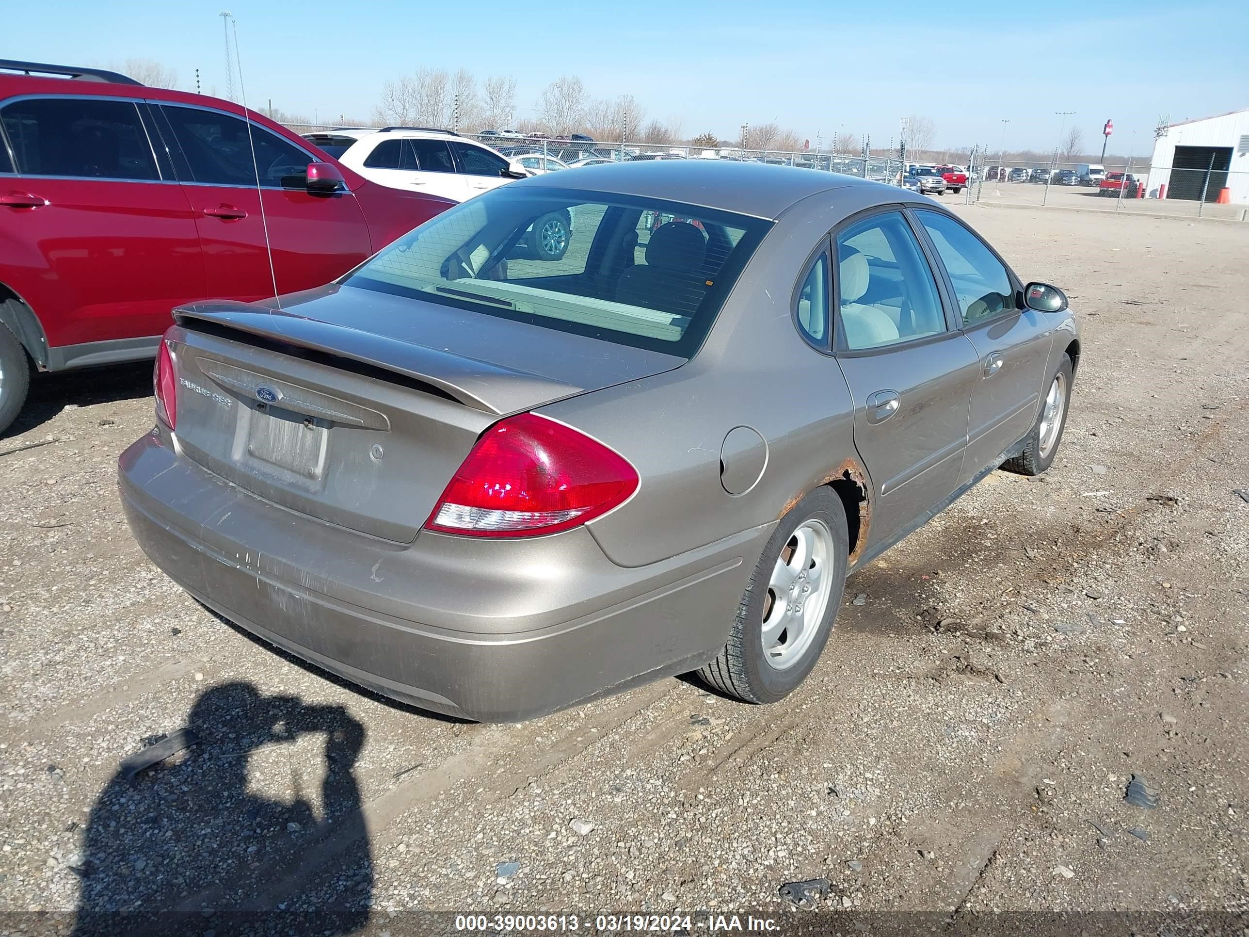 Photo 3 VIN: 1FAFP55274G195692 - FORD TAURUS 