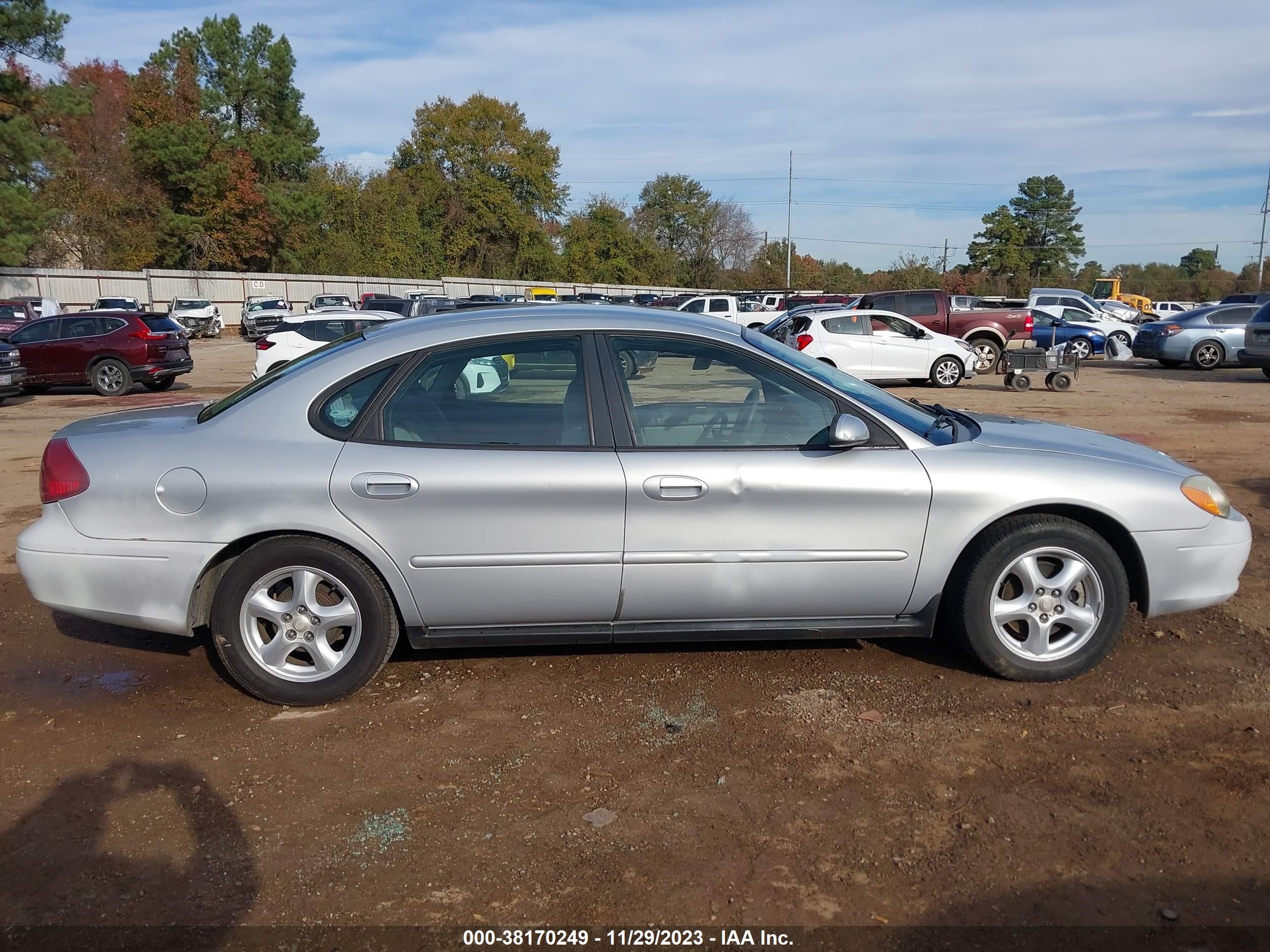 Photo 12 VIN: 1FAFP552X3G218252 - FORD TAURUS 