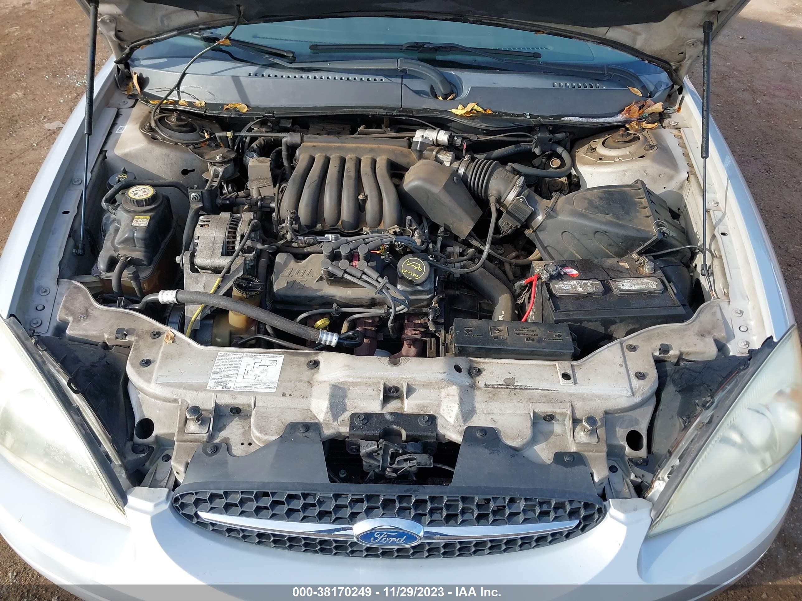 Photo 9 VIN: 1FAFP552X3G218252 - FORD TAURUS 