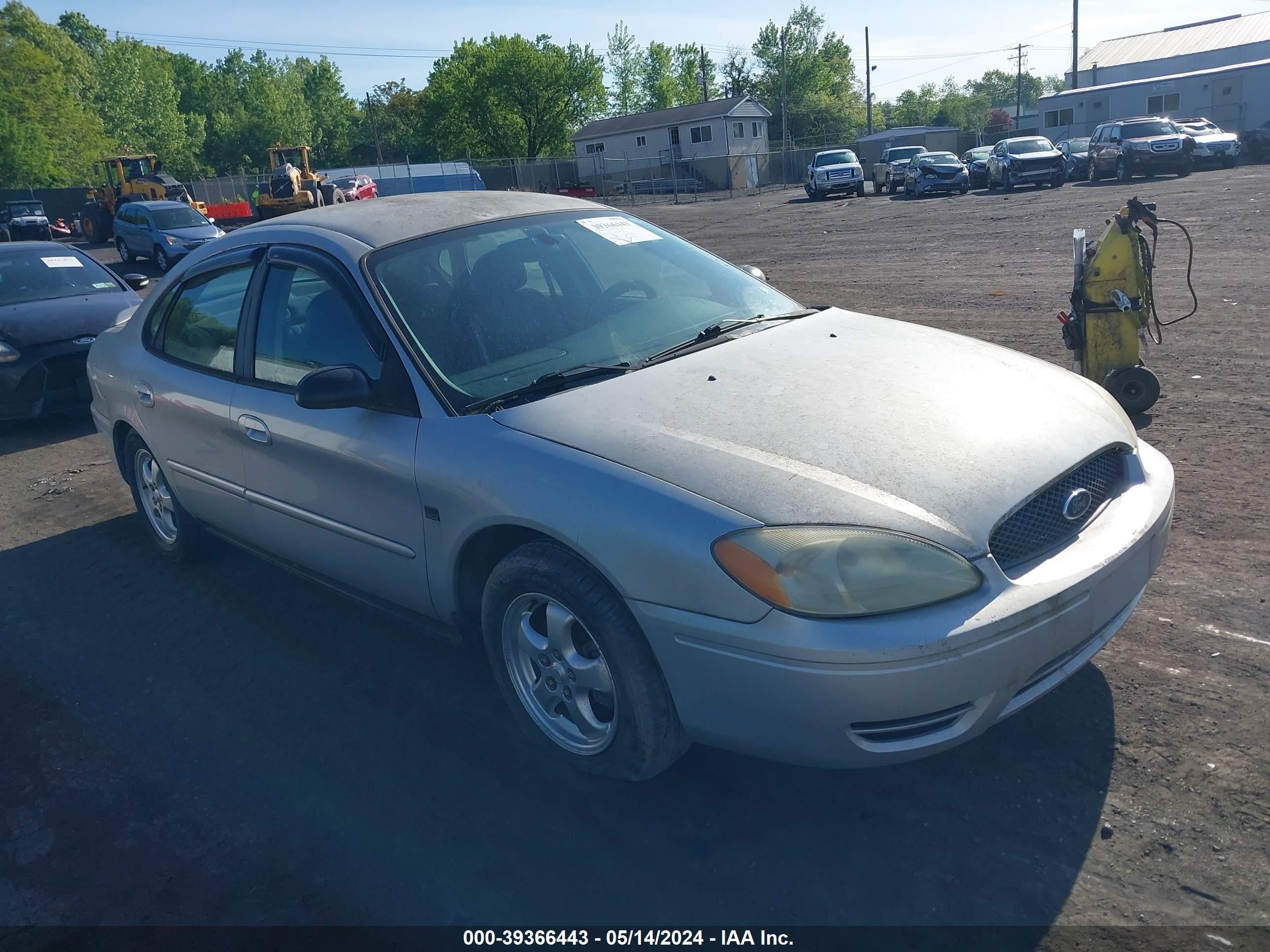 Photo 0 VIN: 1FAFP55S04G152814 - FORD TAURUS 