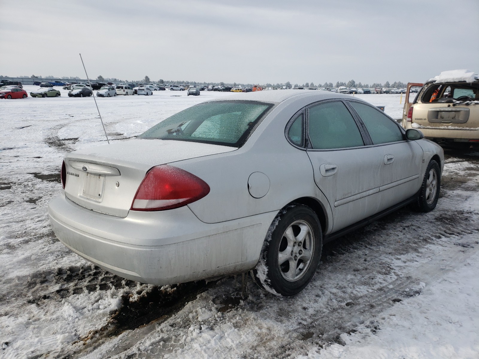 Photo 3 VIN: 1FAFP55S14G155785 - FORD TAURUS SES 