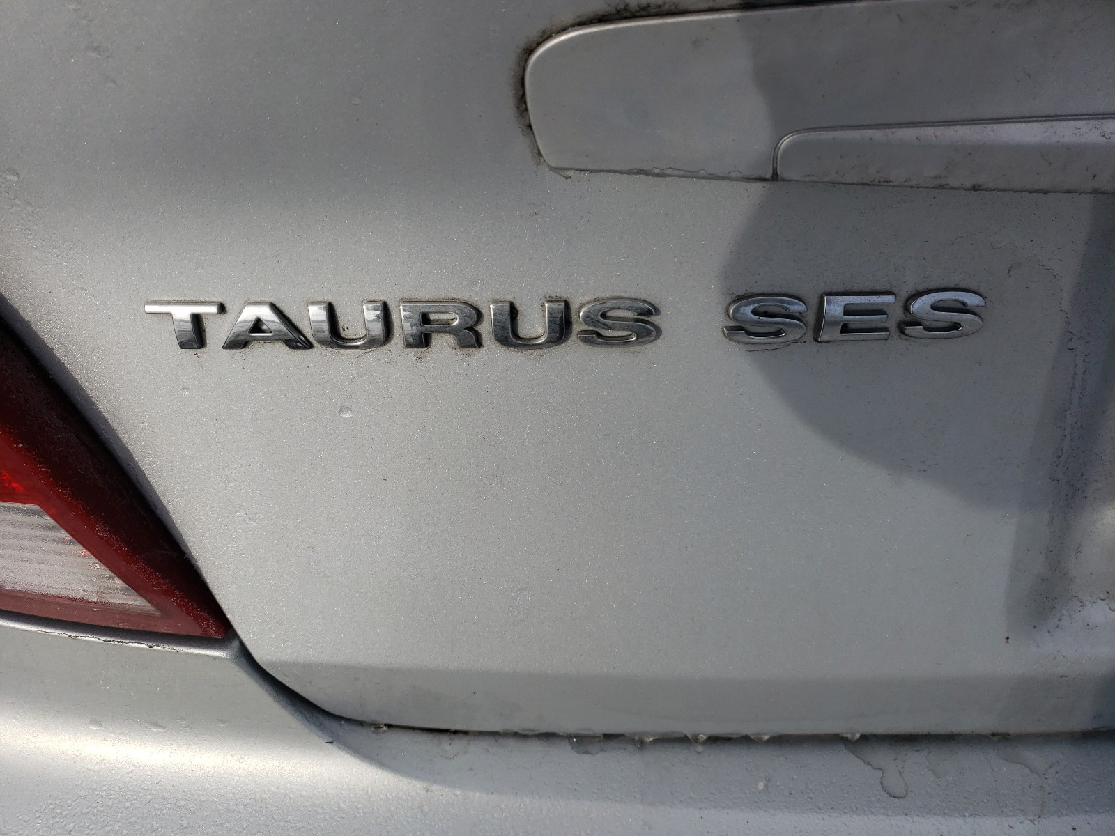 Photo 8 VIN: 1FAFP55S14G155785 - FORD TAURUS SES 