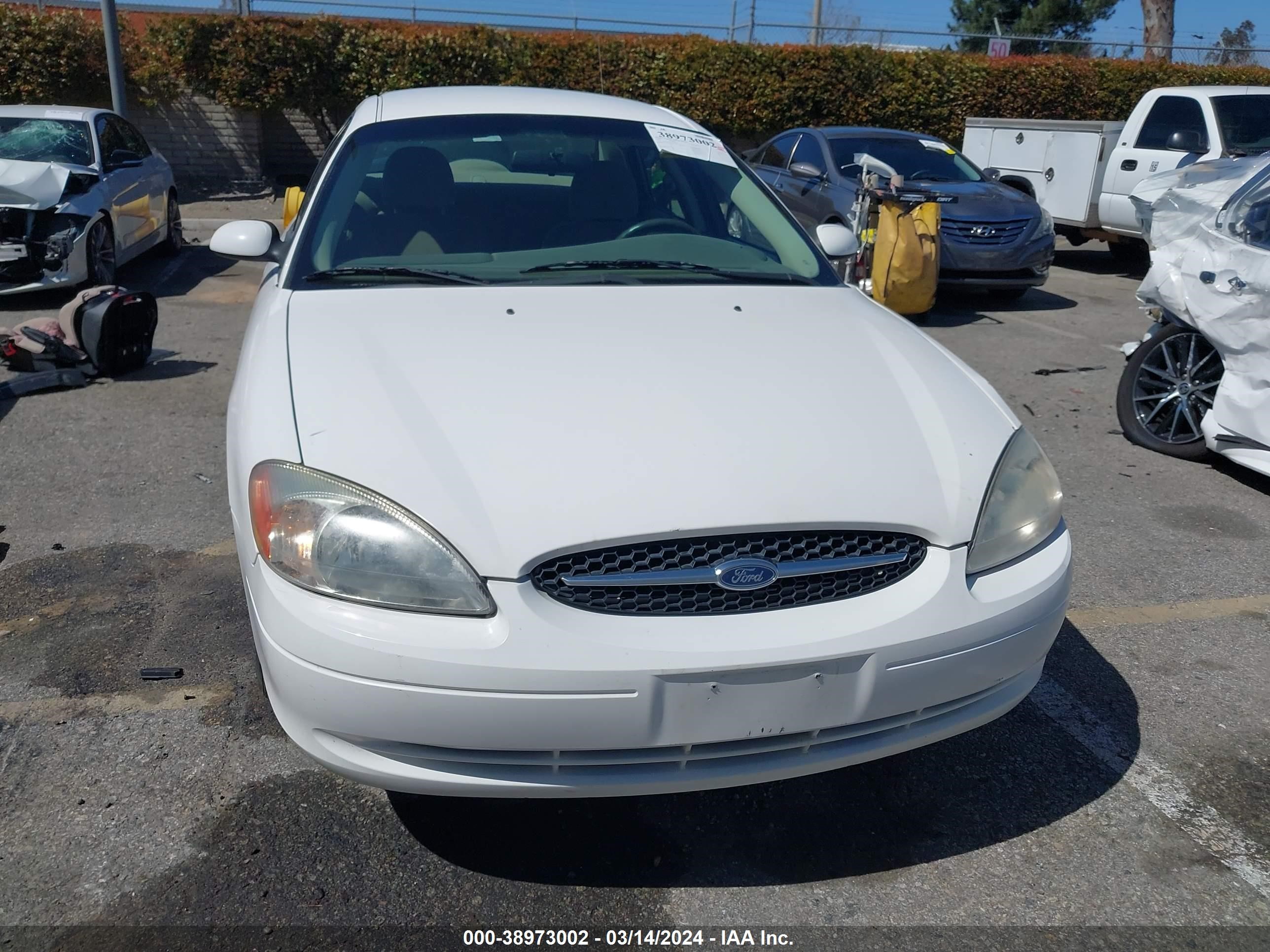 Photo 11 VIN: 1FAFP55S21G122872 - FORD TAURUS 