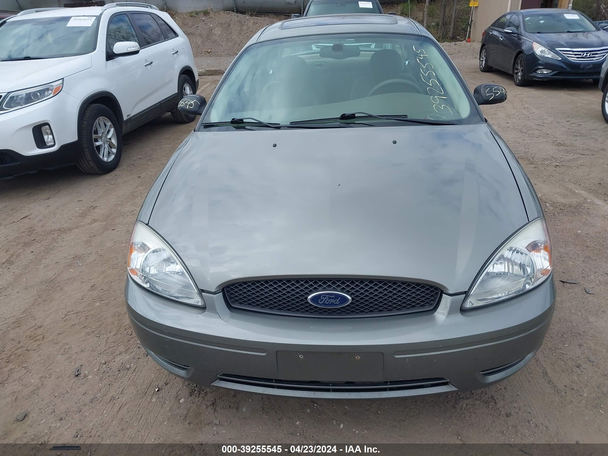 Photo 5 VIN: 1FAFP55S24G179206 - FORD TAURUS 