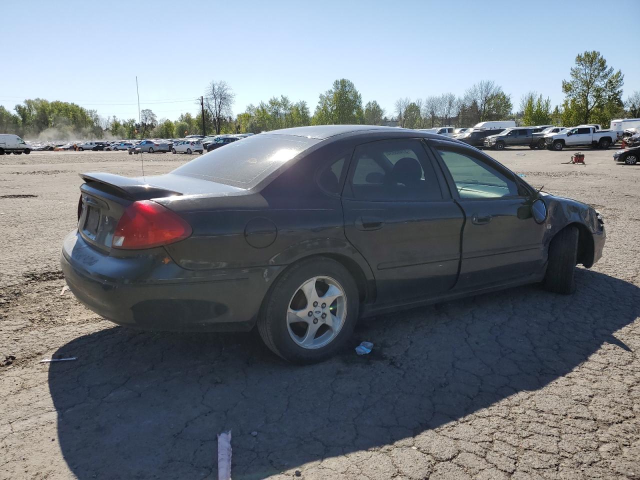 Photo 2 VIN: 1FAFP55S73G160780 - FORD TAURUS 