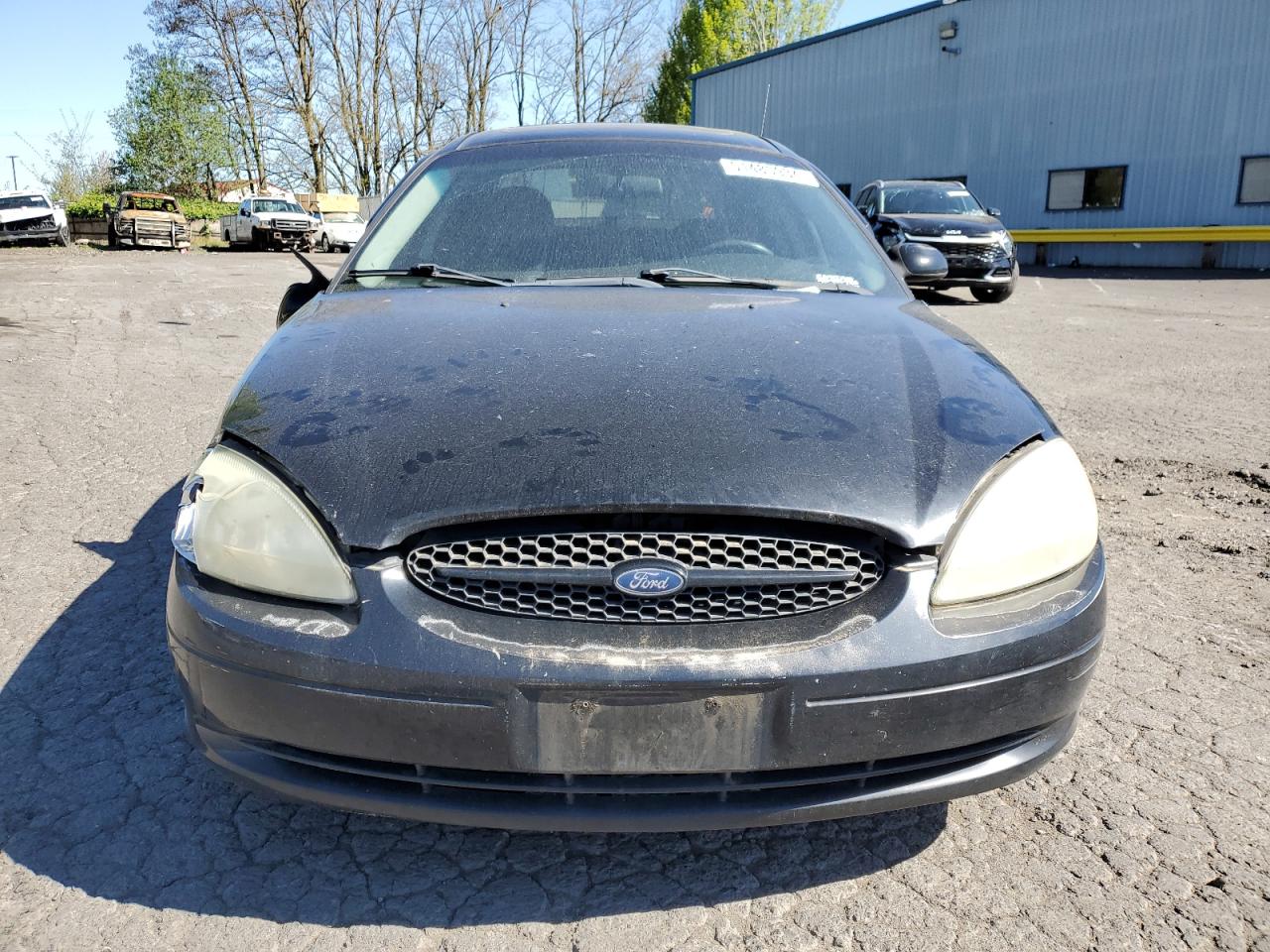 Photo 4 VIN: 1FAFP55S73G160780 - FORD TAURUS 