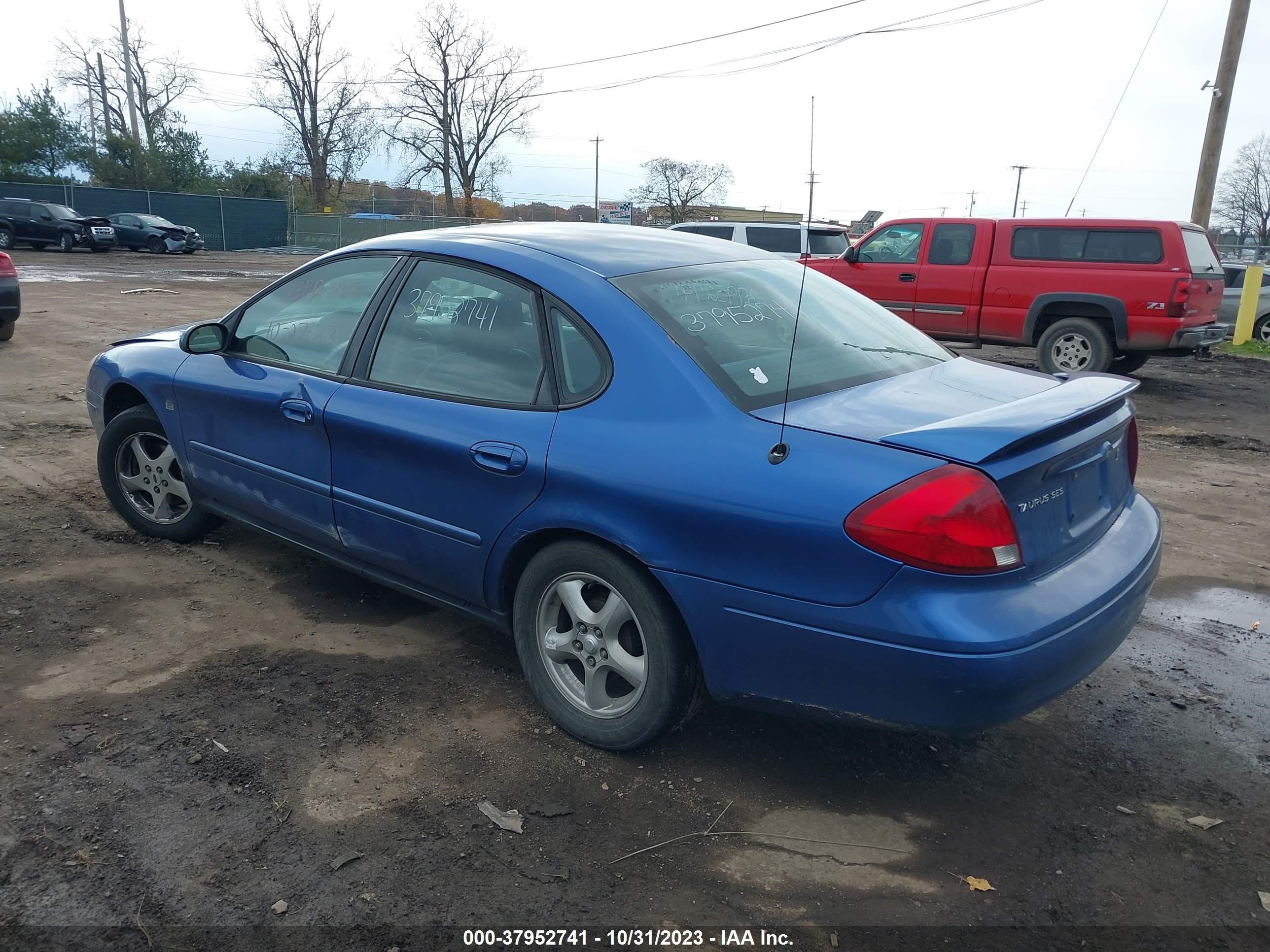 Photo 2 VIN: 1FAFP55S82G230544 - FORD TAURUS 