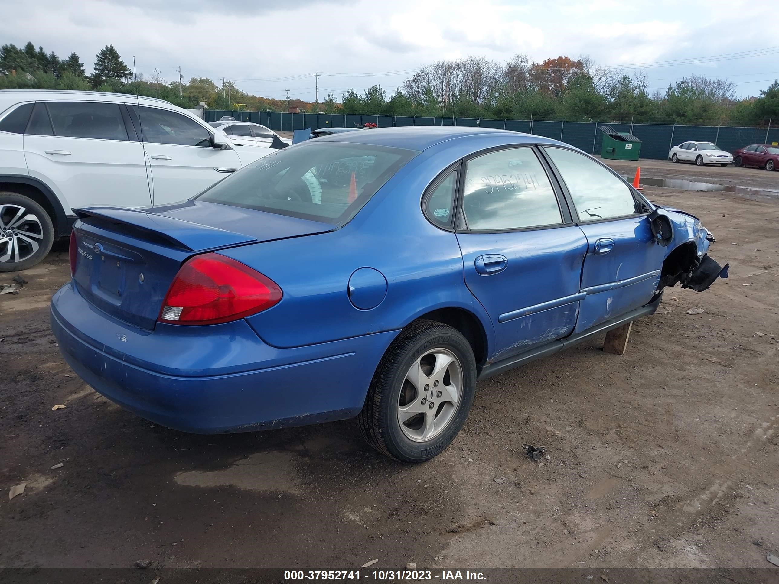 Photo 3 VIN: 1FAFP55S82G230544 - FORD TAURUS 