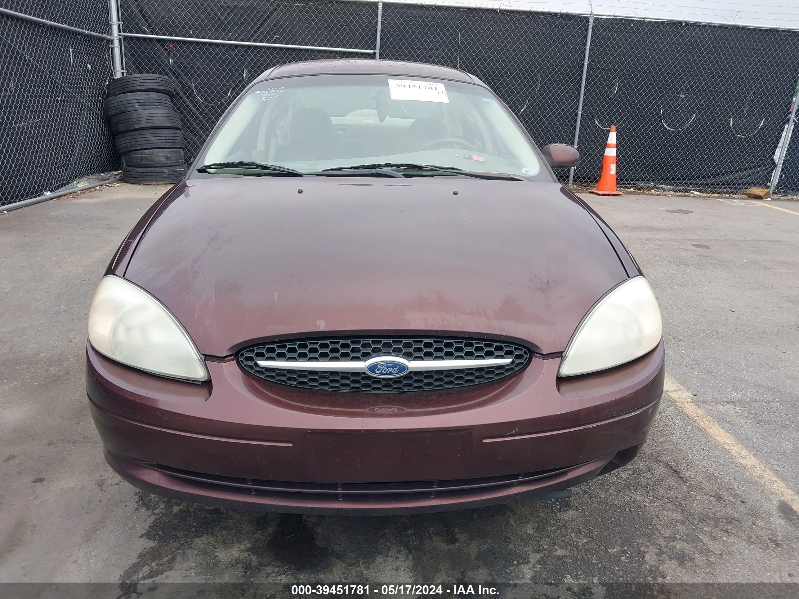 Photo 11 VIN: 1FAFP55U01A116878 - FORD TAURUS 