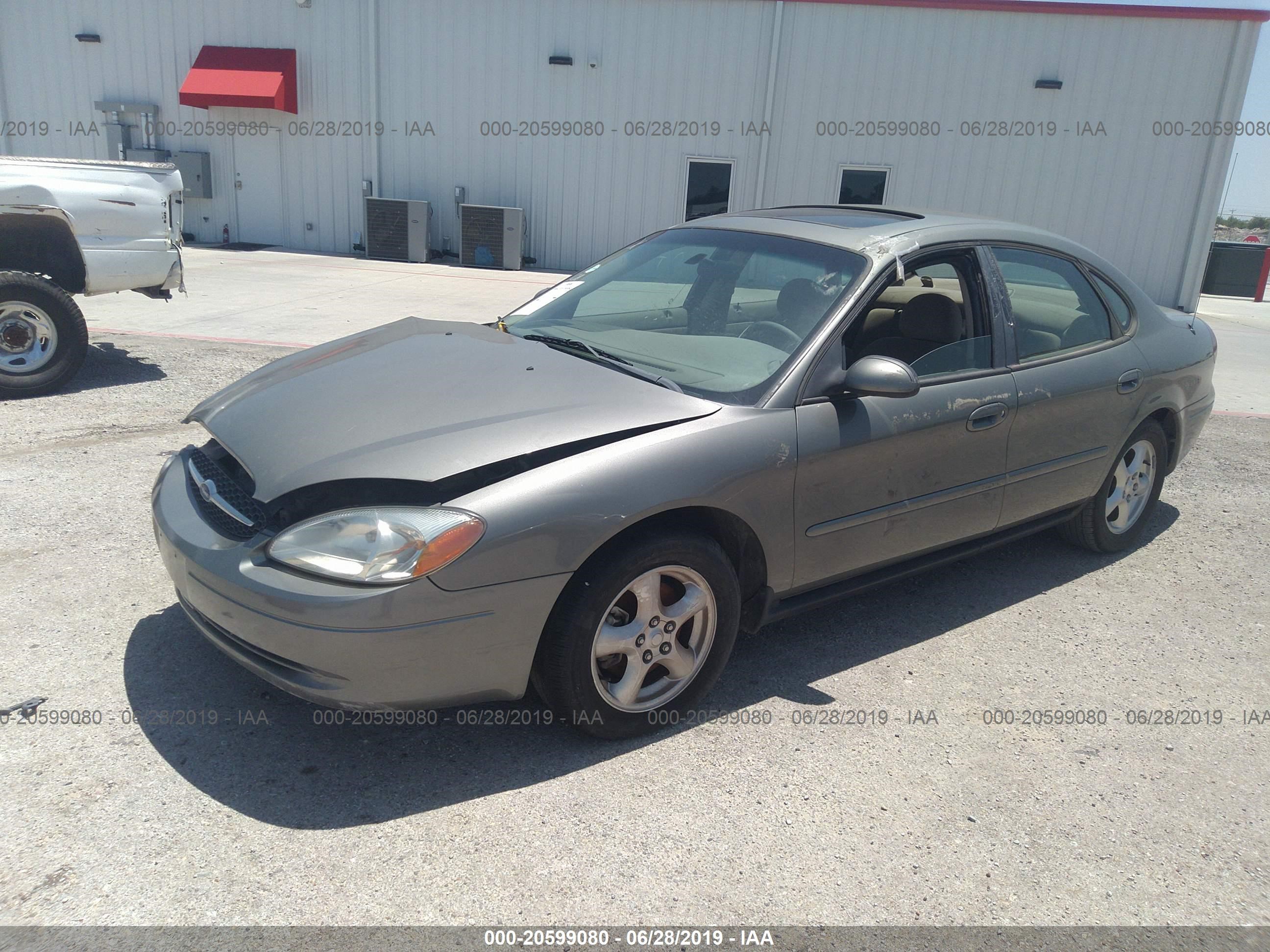 Photo 1 VIN: 1FAFP55U02G172219 - FORD TAURUS 