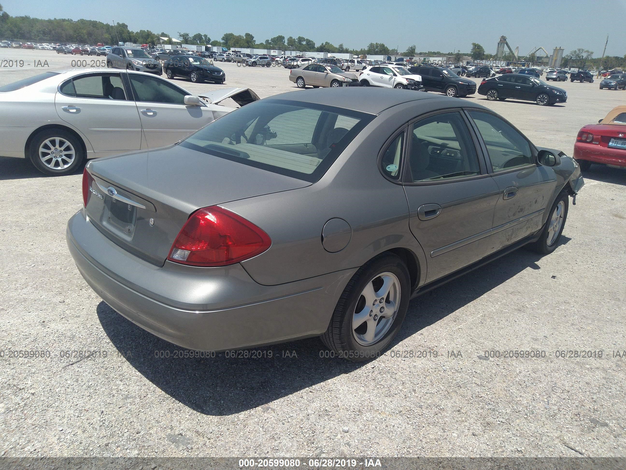 Photo 3 VIN: 1FAFP55U02G172219 - FORD TAURUS 