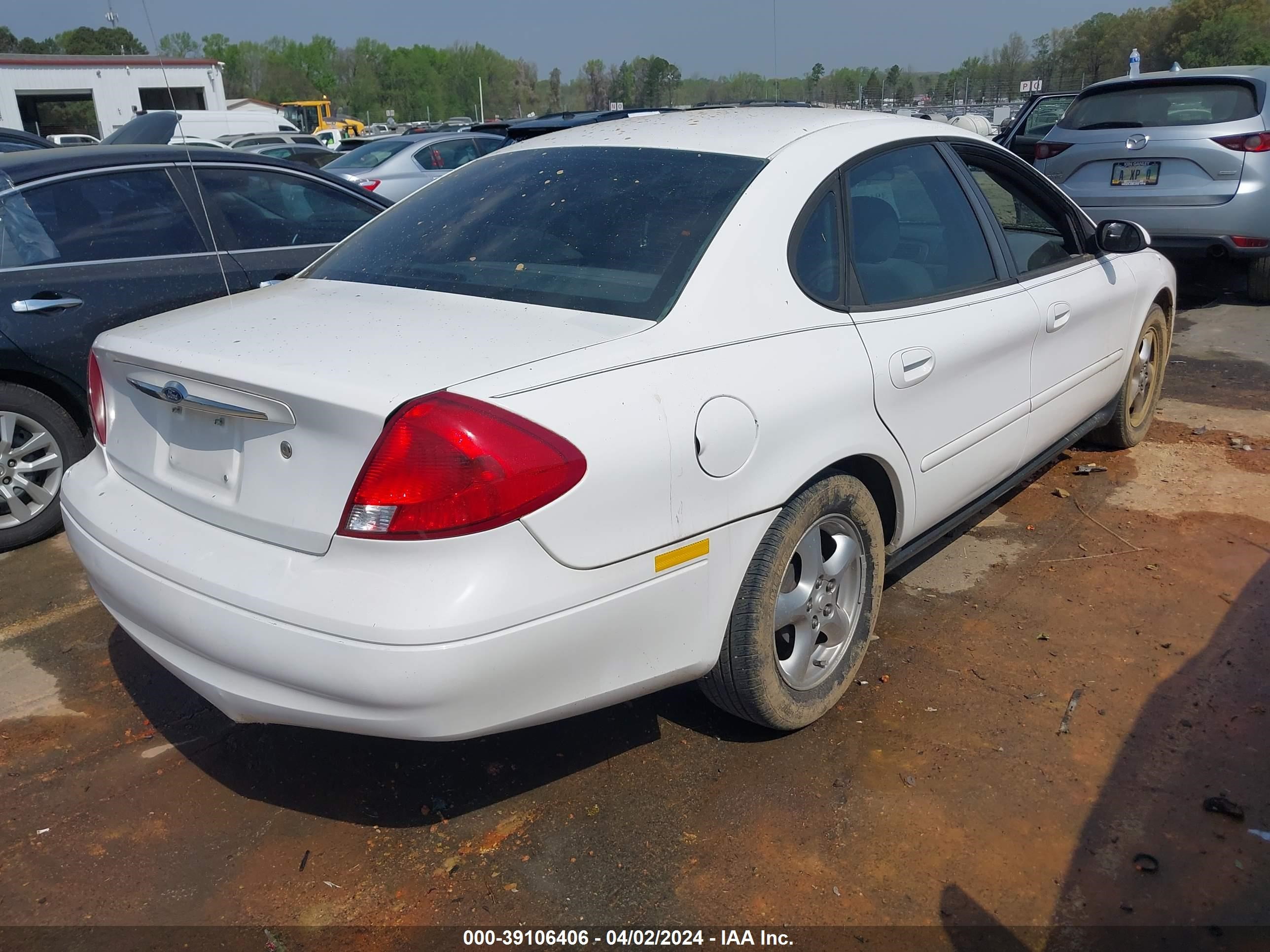 Photo 3 VIN: 1FAFP55U13G246023 - FORD TAURUS 