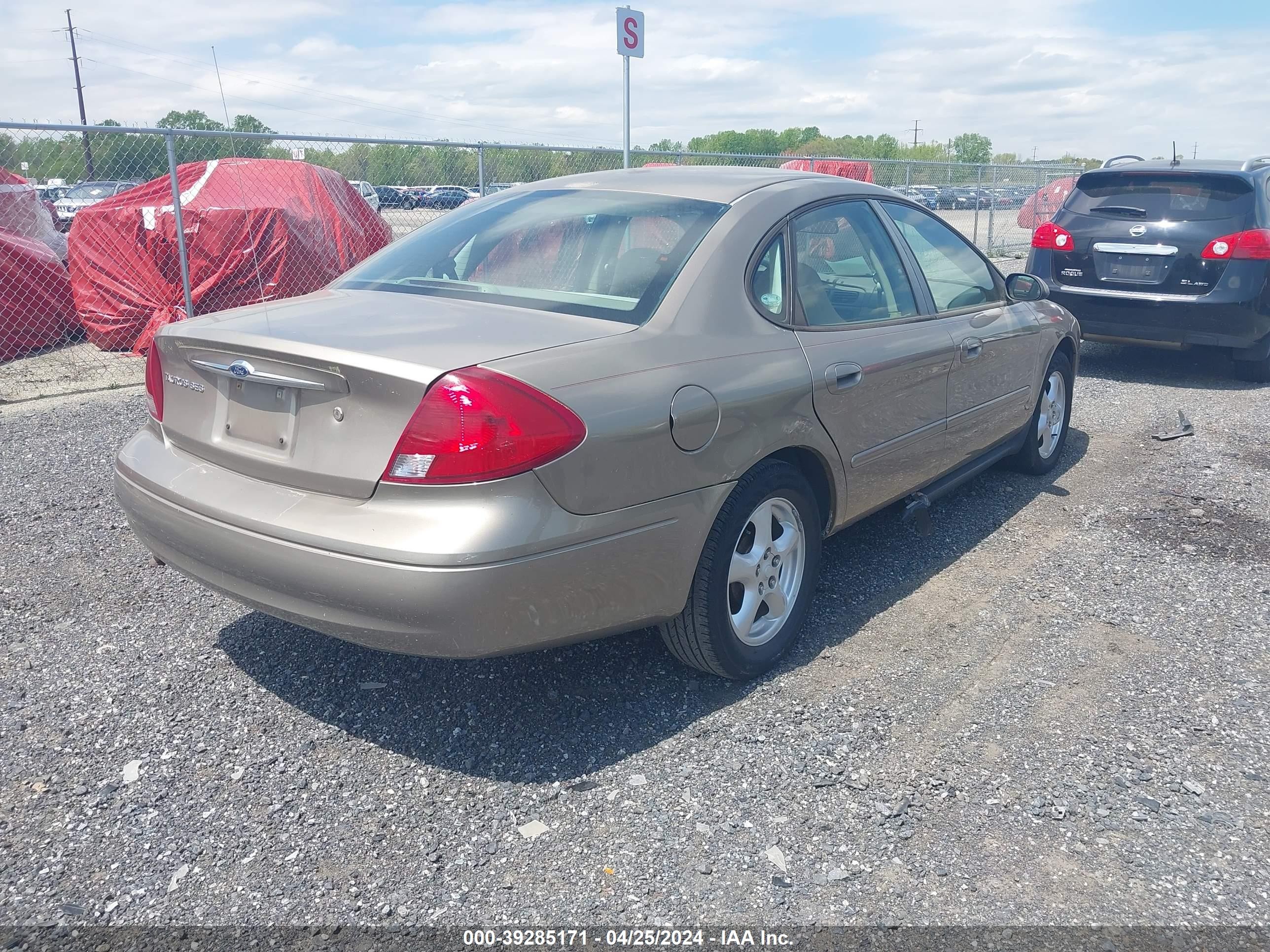 Photo 3 VIN: 1FAFP55U13G254686 - FORD TAURUS 