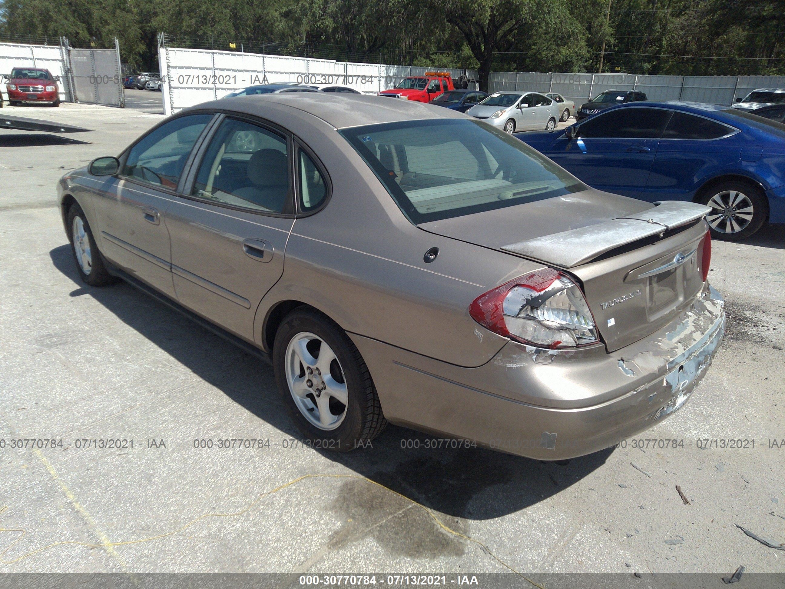 Photo 2 VIN: 1FAFP55U43A265801 - FORD TAURUS 